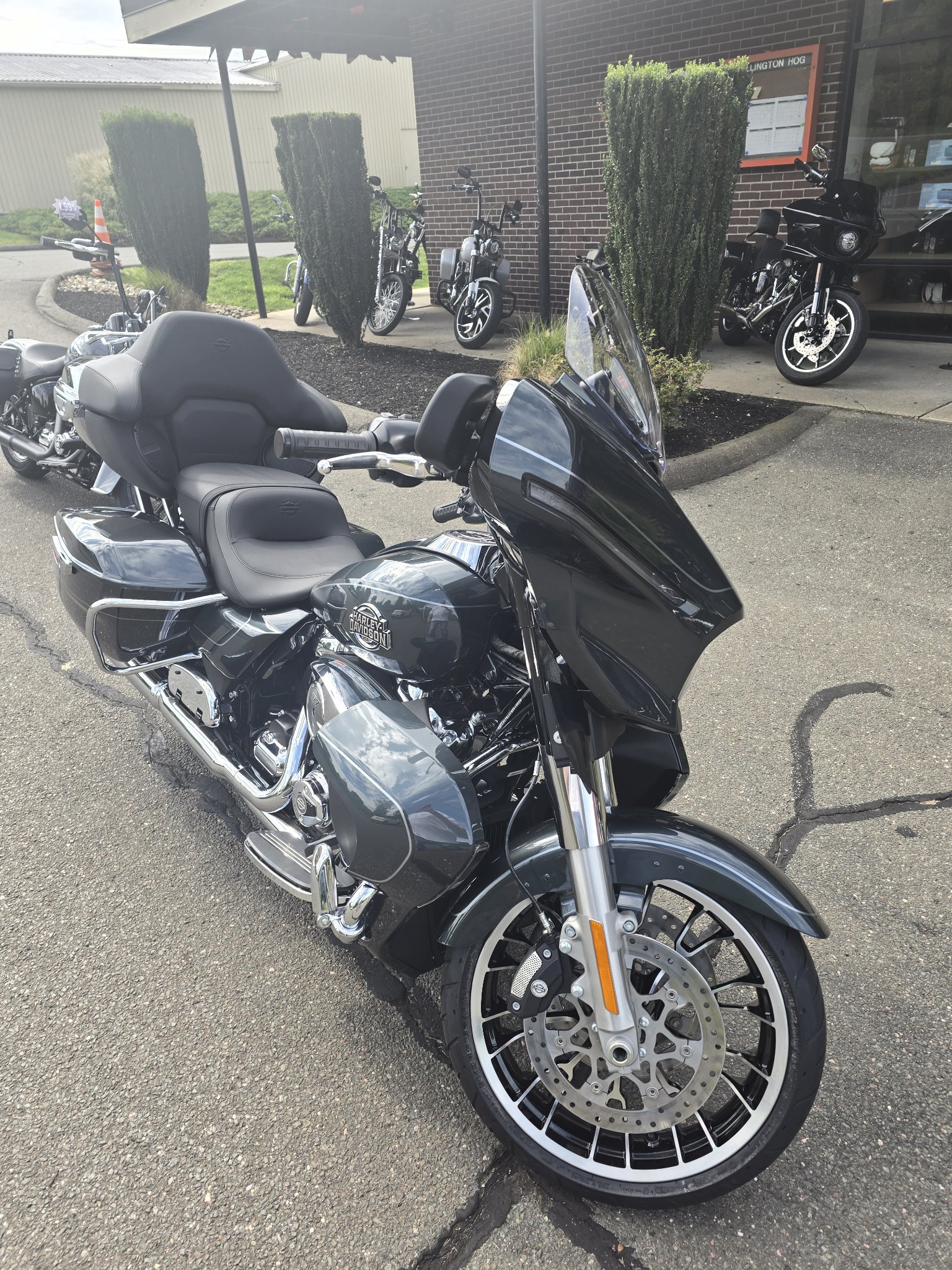 2026 Harley-Davidson Street Glide® Limited 6