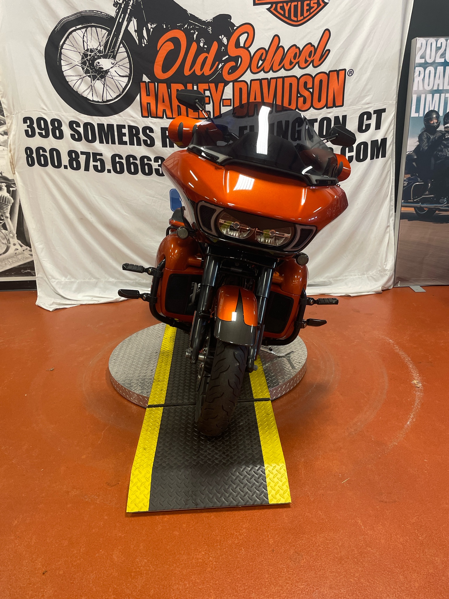 2020 Harley-Davidson Road Glide® Limited 3
