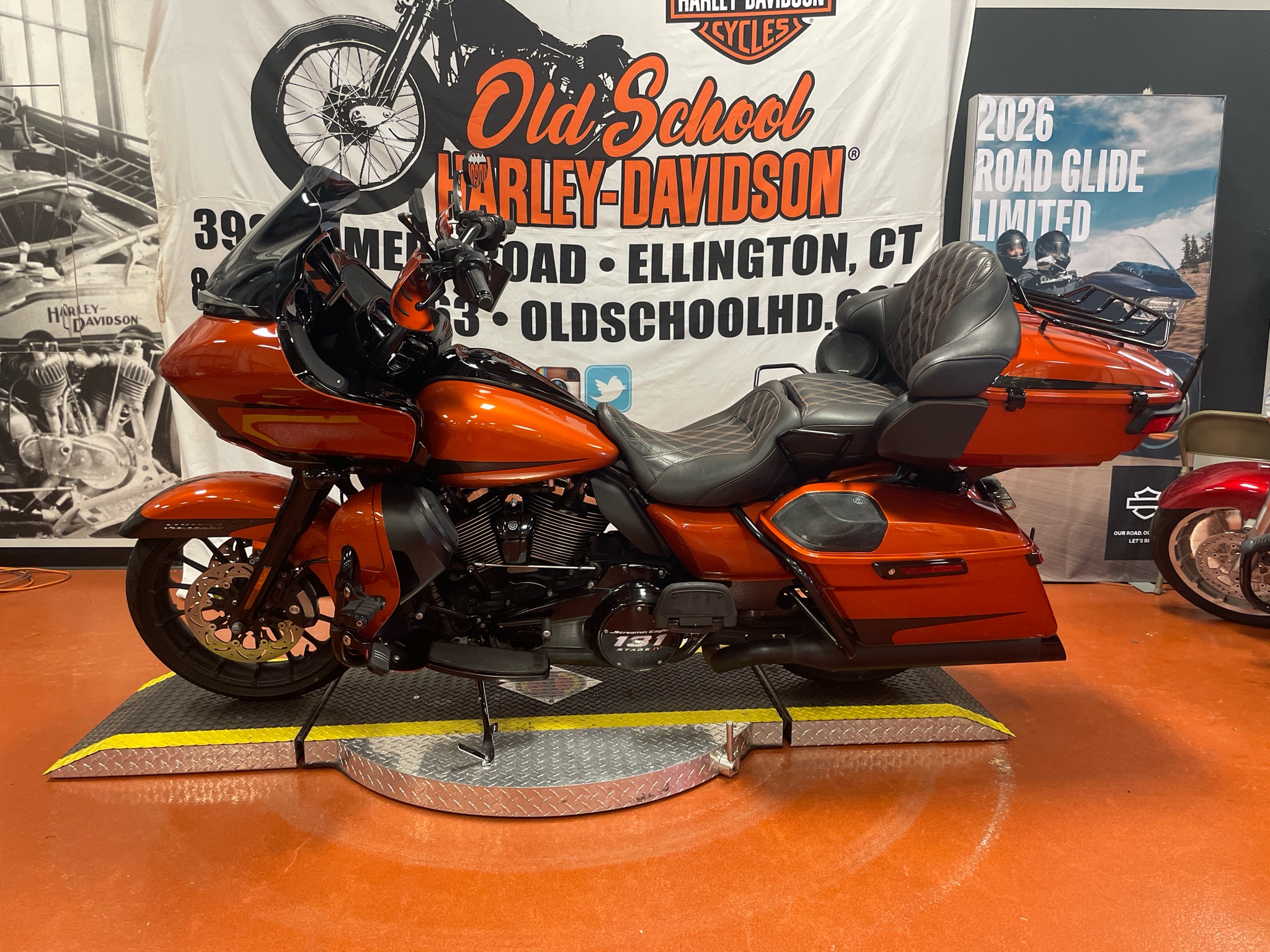 2020 Harley-Davidson Road Glide® Limited 5