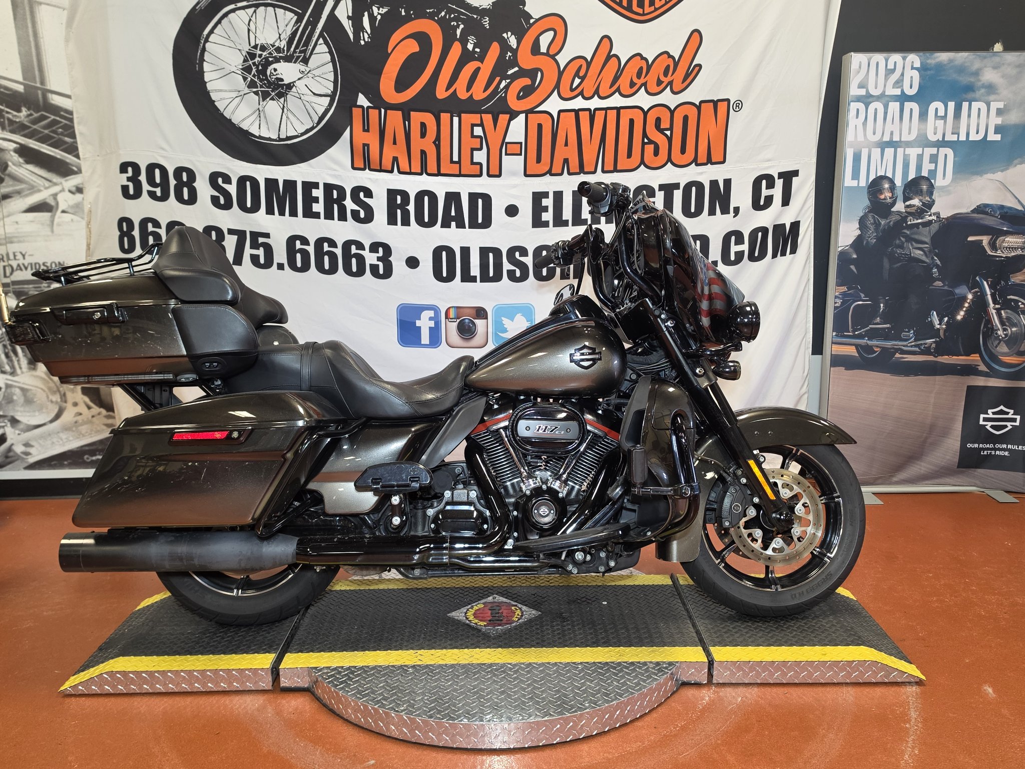 2018 Harley-Davidson CVO Limited 1