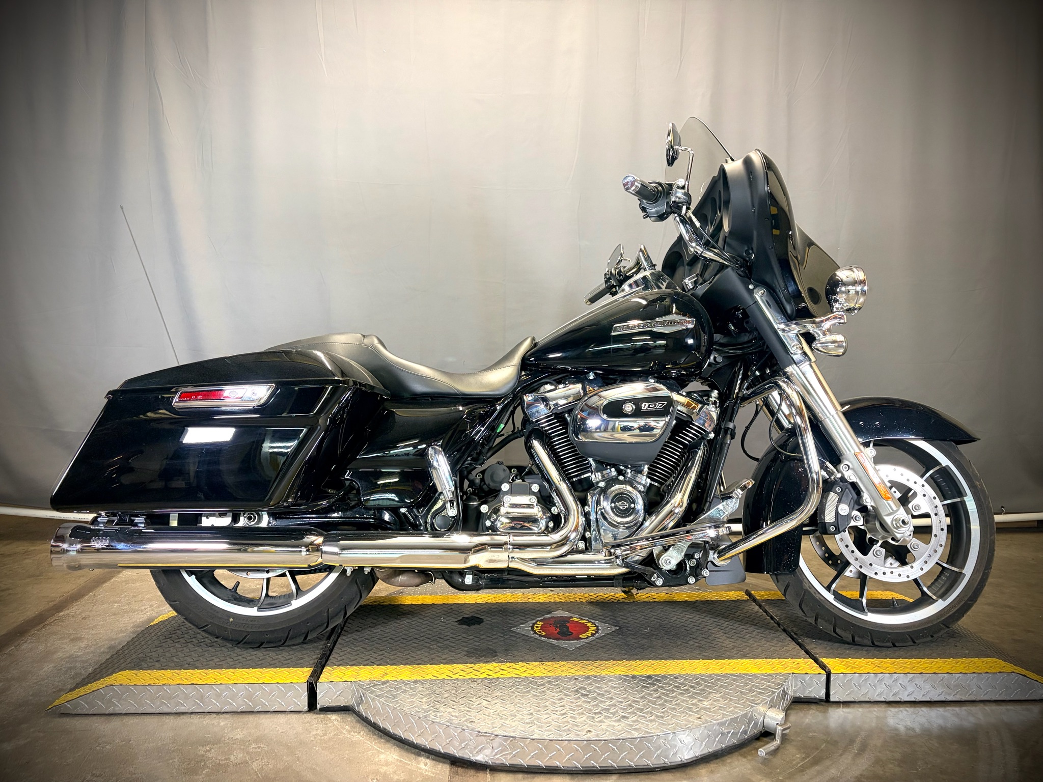 2021 Harley-Davidson Street Glide® 2