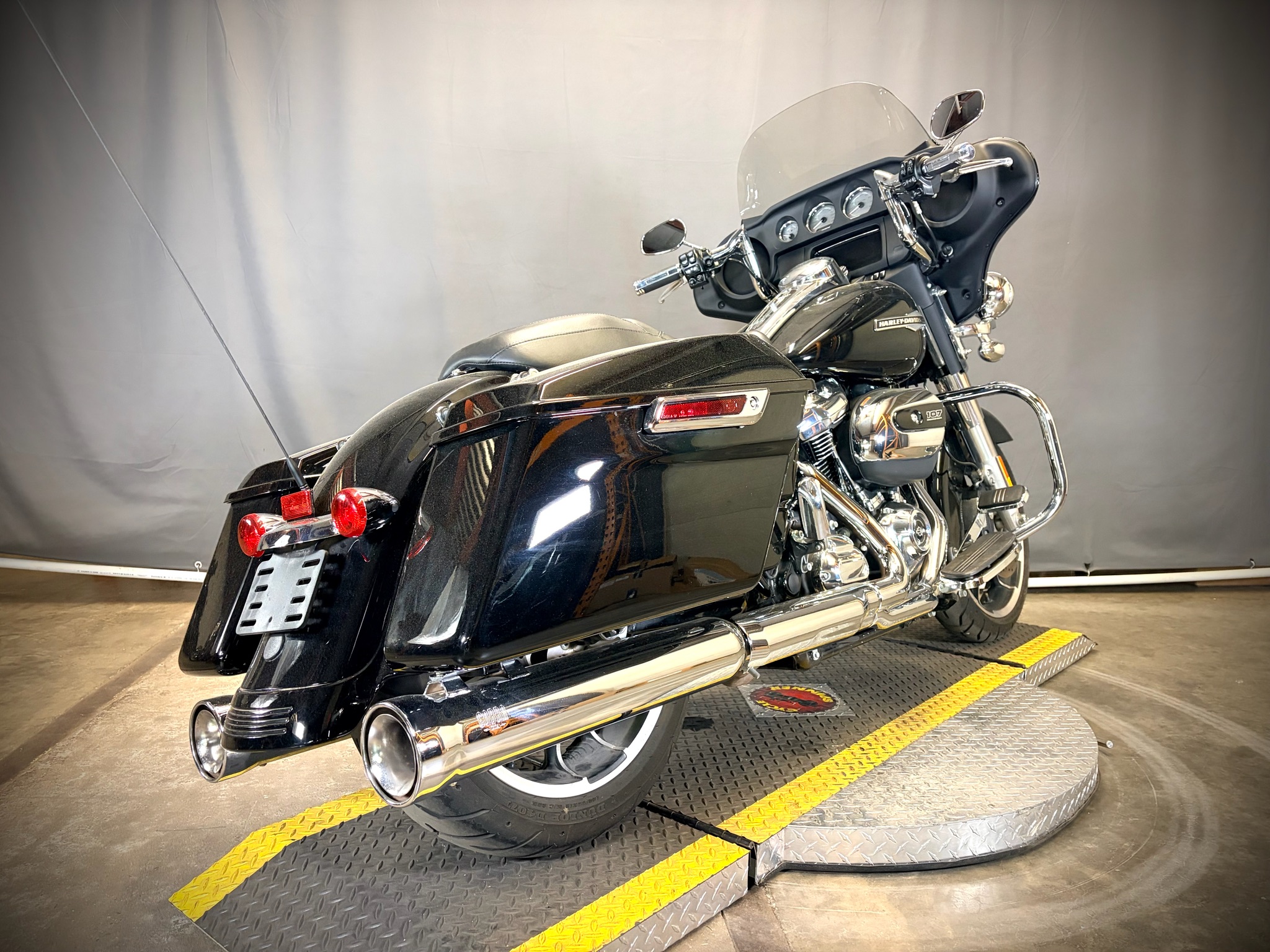 2021 Harley-Davidson Street Glide® 3