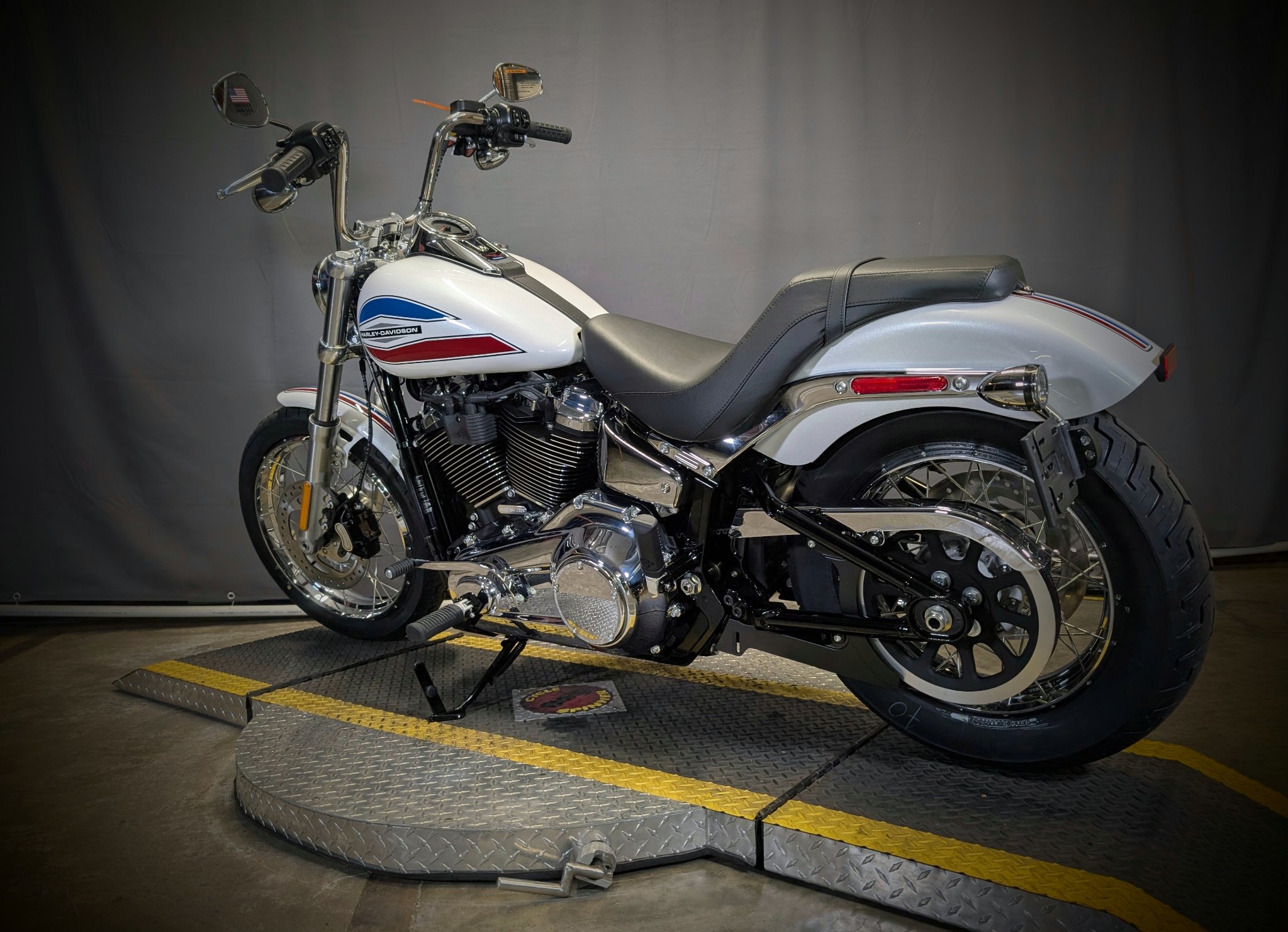 2026 Harley-Davidson Super Glide® 4