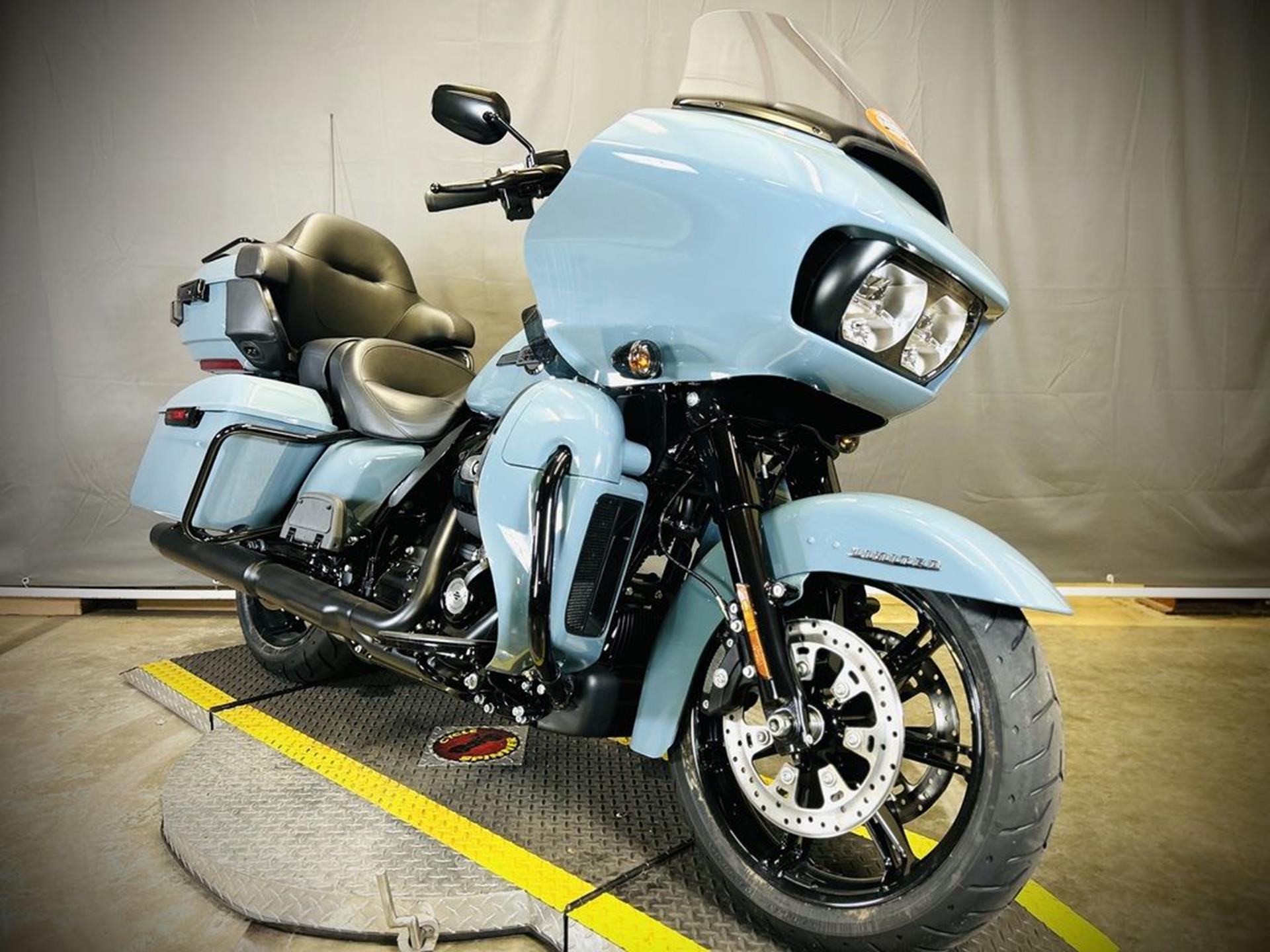 2024 Harley-Davidson Road Glide® Limited 1