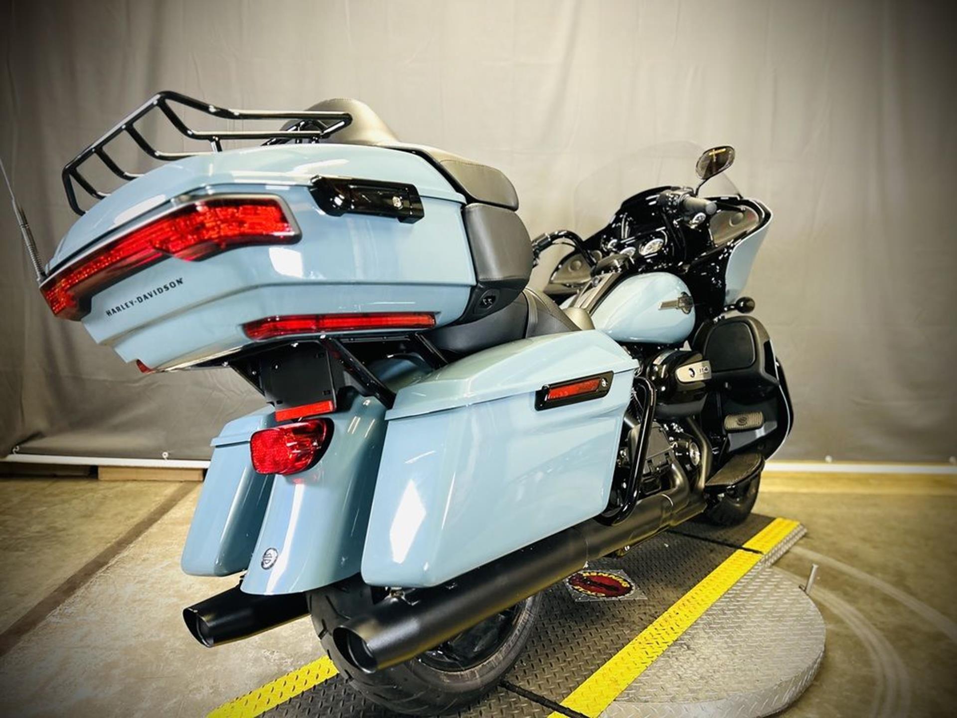 2024 Harley-Davidson Road Glide® Limited 3