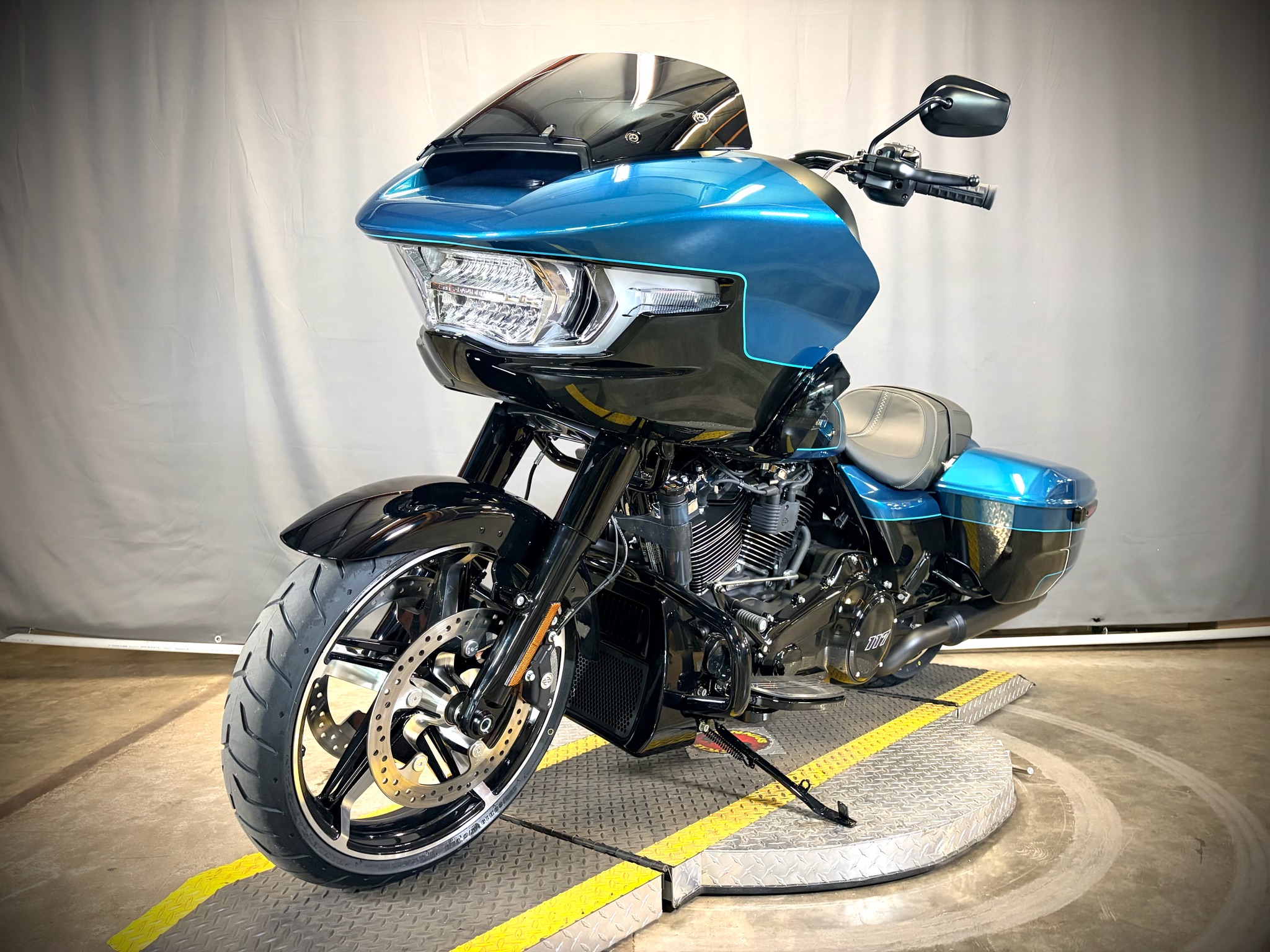 2026 Harley-Davidson Road Glide® 6