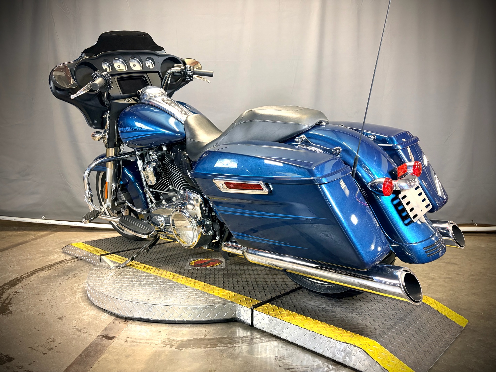 2020 Harley-Davidson Street Glide® 4