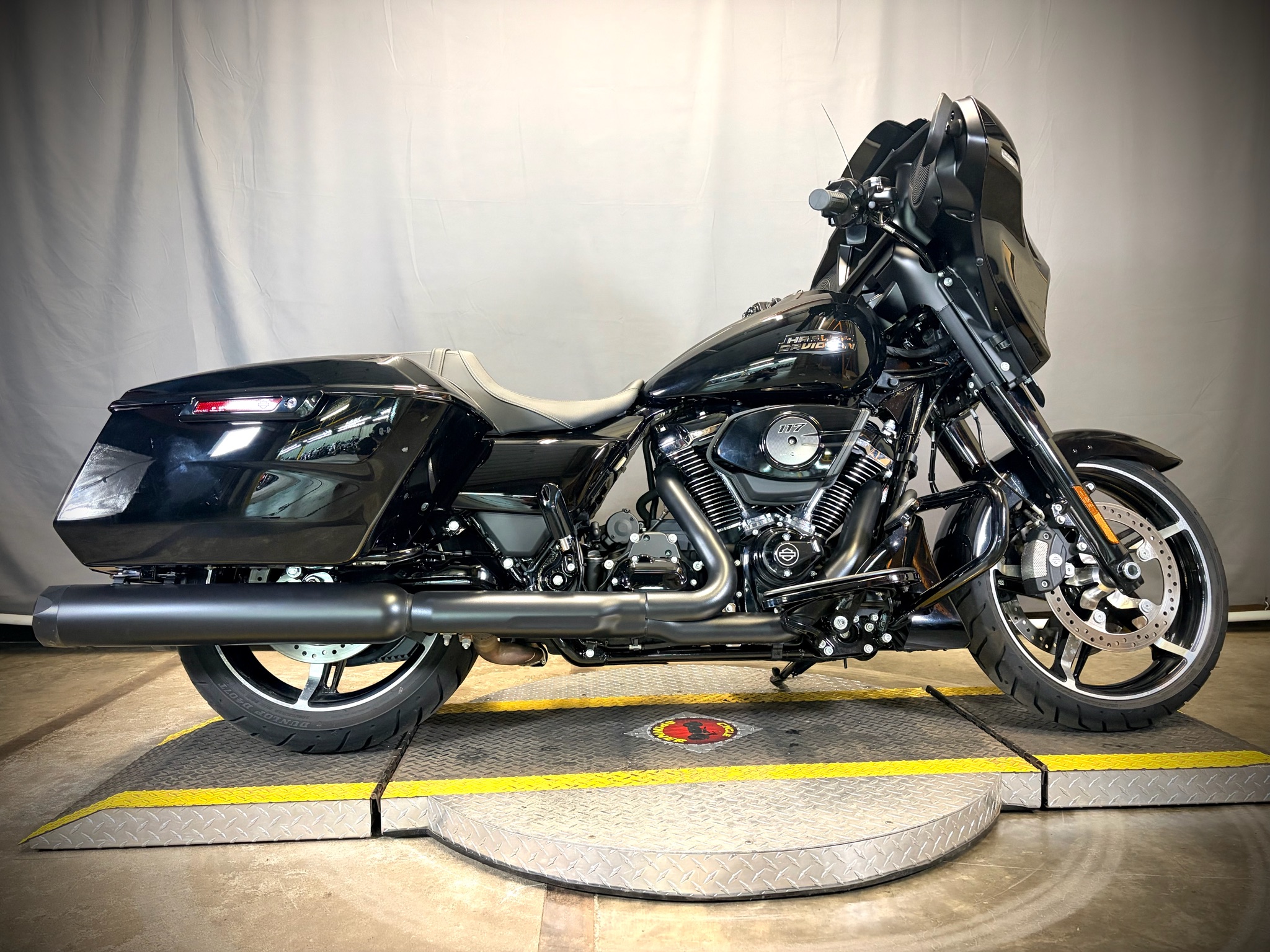 2024 Harley-Davidson Street Glide® 2