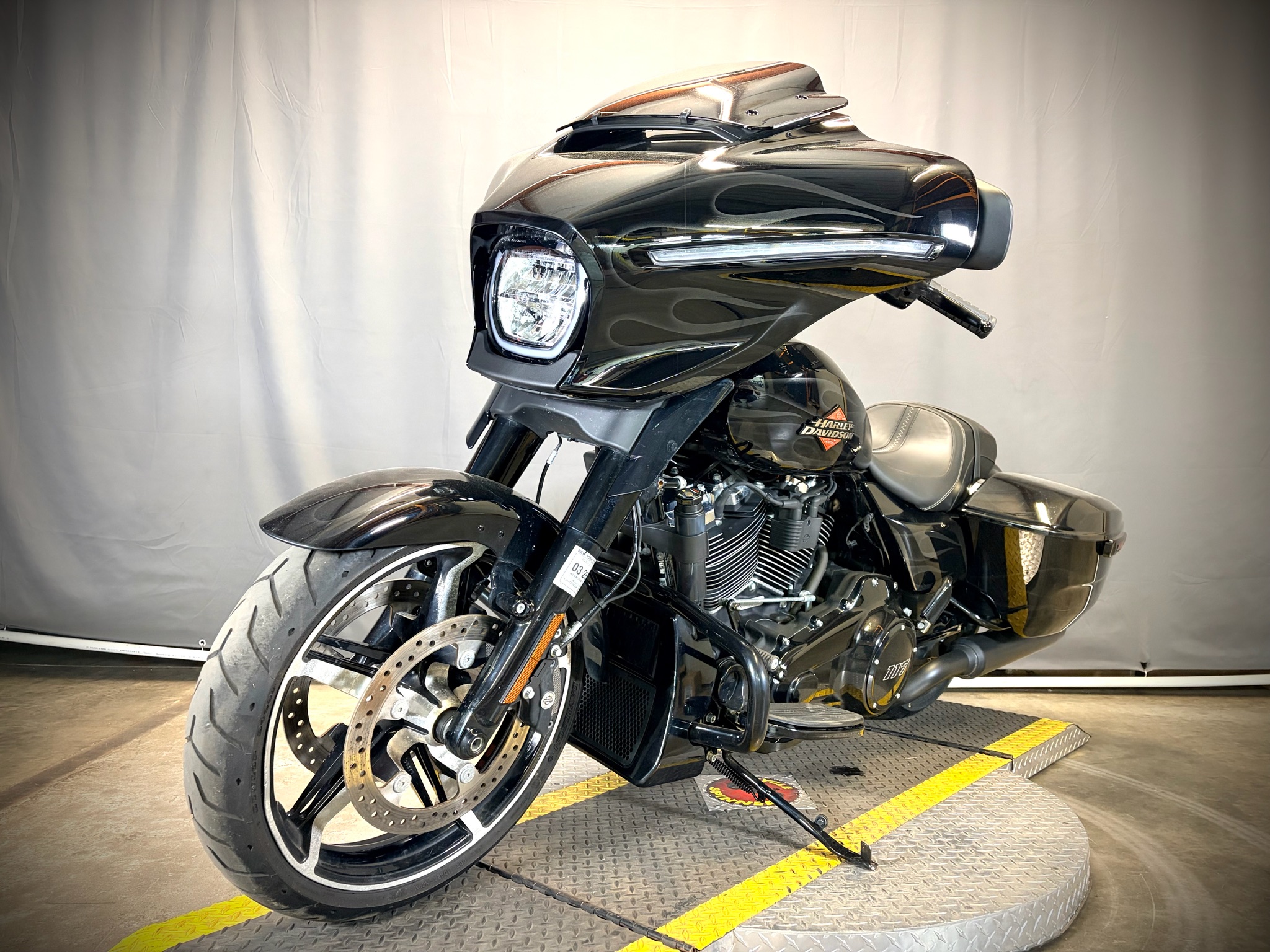 2025 Harley-Davidson Street Glide® 6