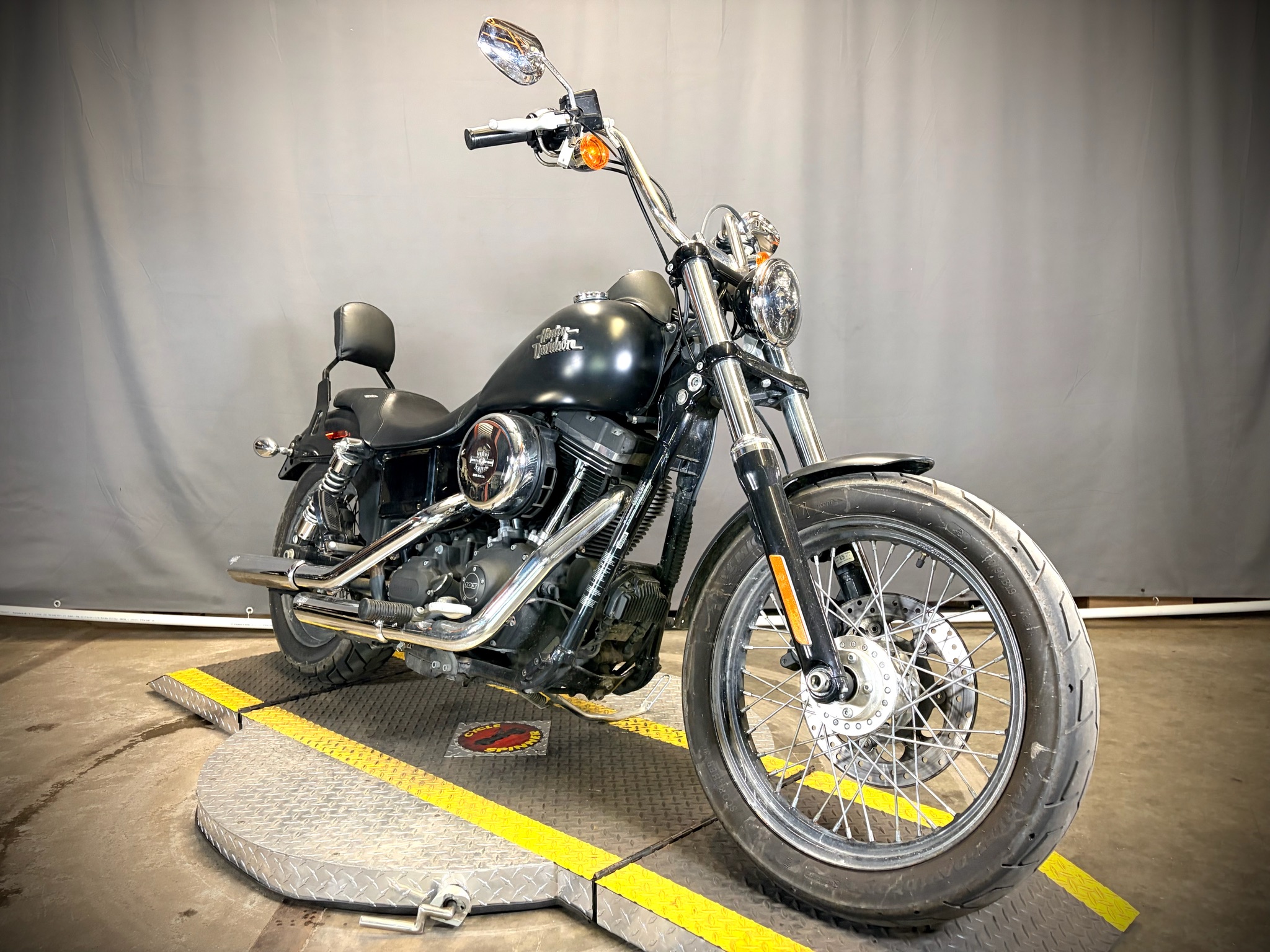 2016 Harley-Davidson Street Bob® 1