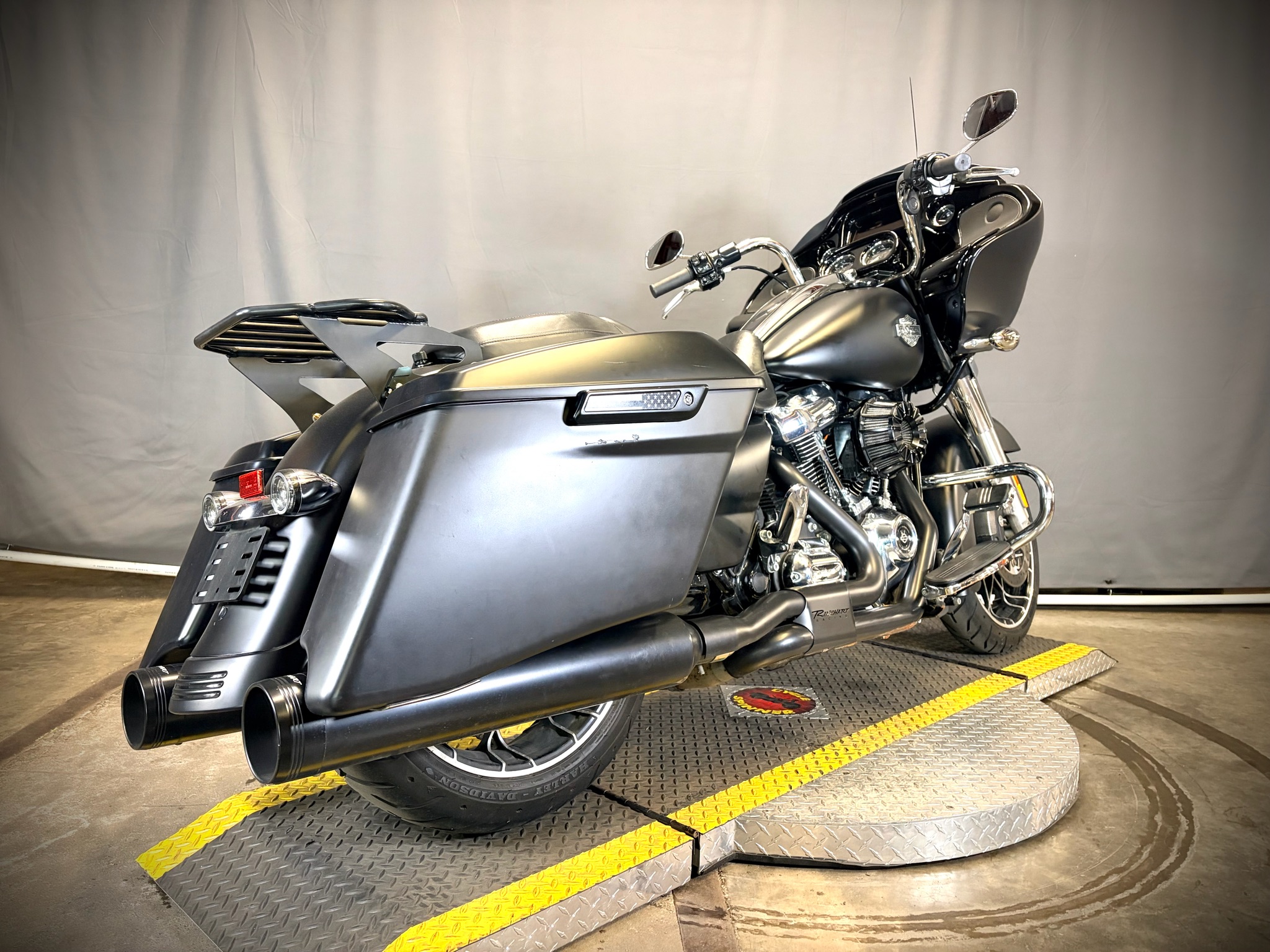 2022 Harley-Davidson Road Glide® Special 3