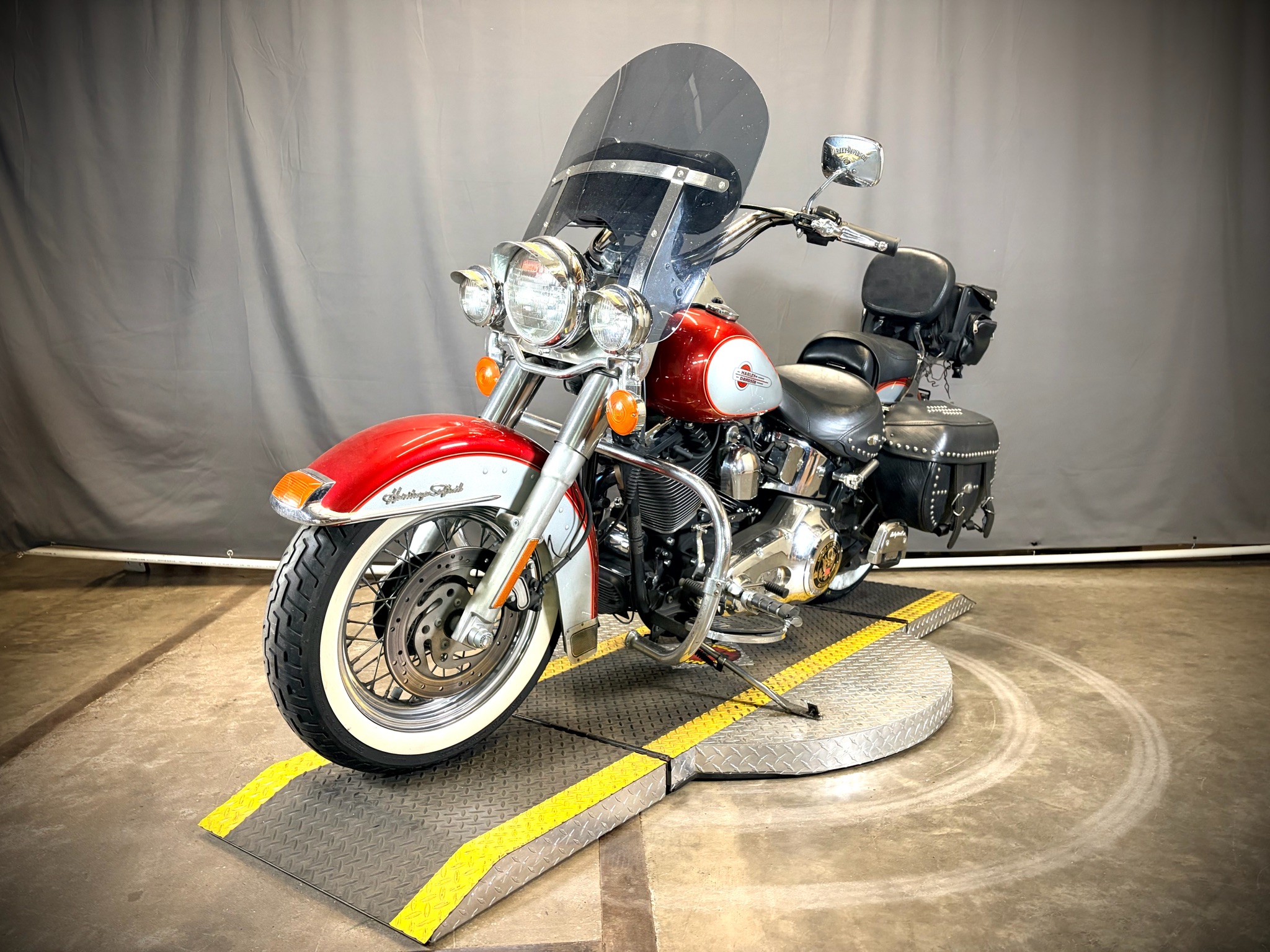 2004 Harley-Davidson FLSTC/FLSTCI Heritage Softail® Classic 6