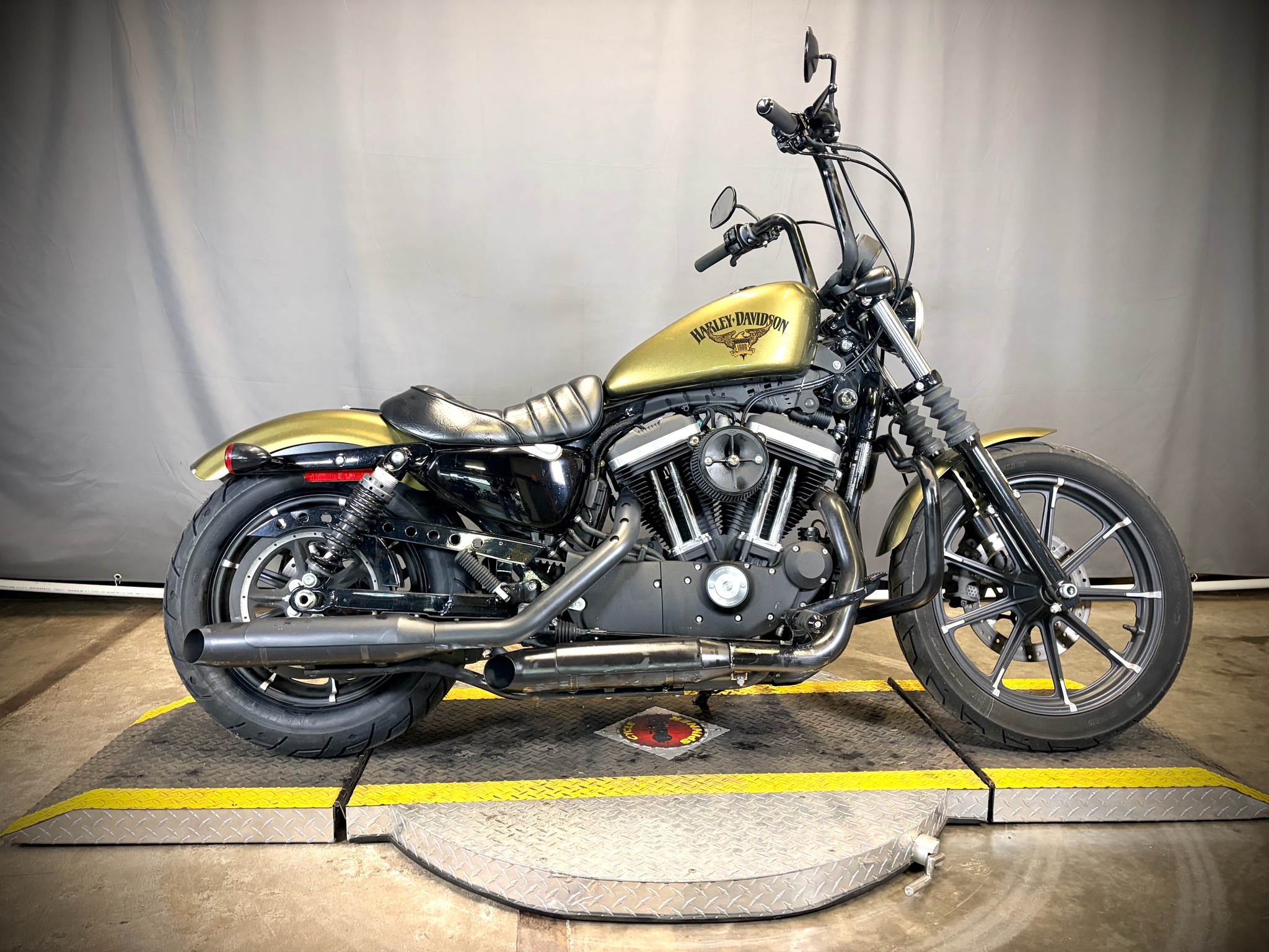 2016 Harley-Davidson Iron 883 2