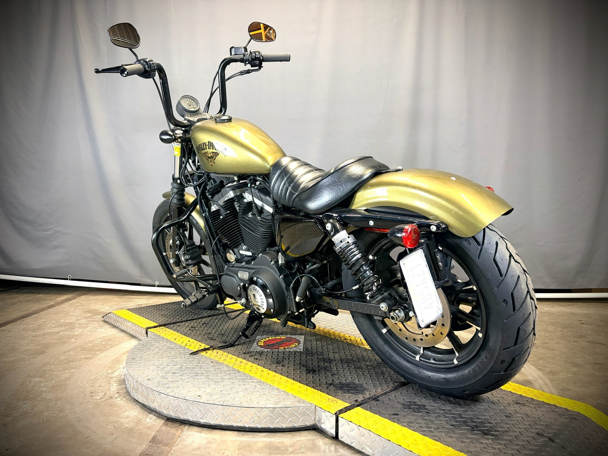 2016 Harley-Davidson Iron 883 4