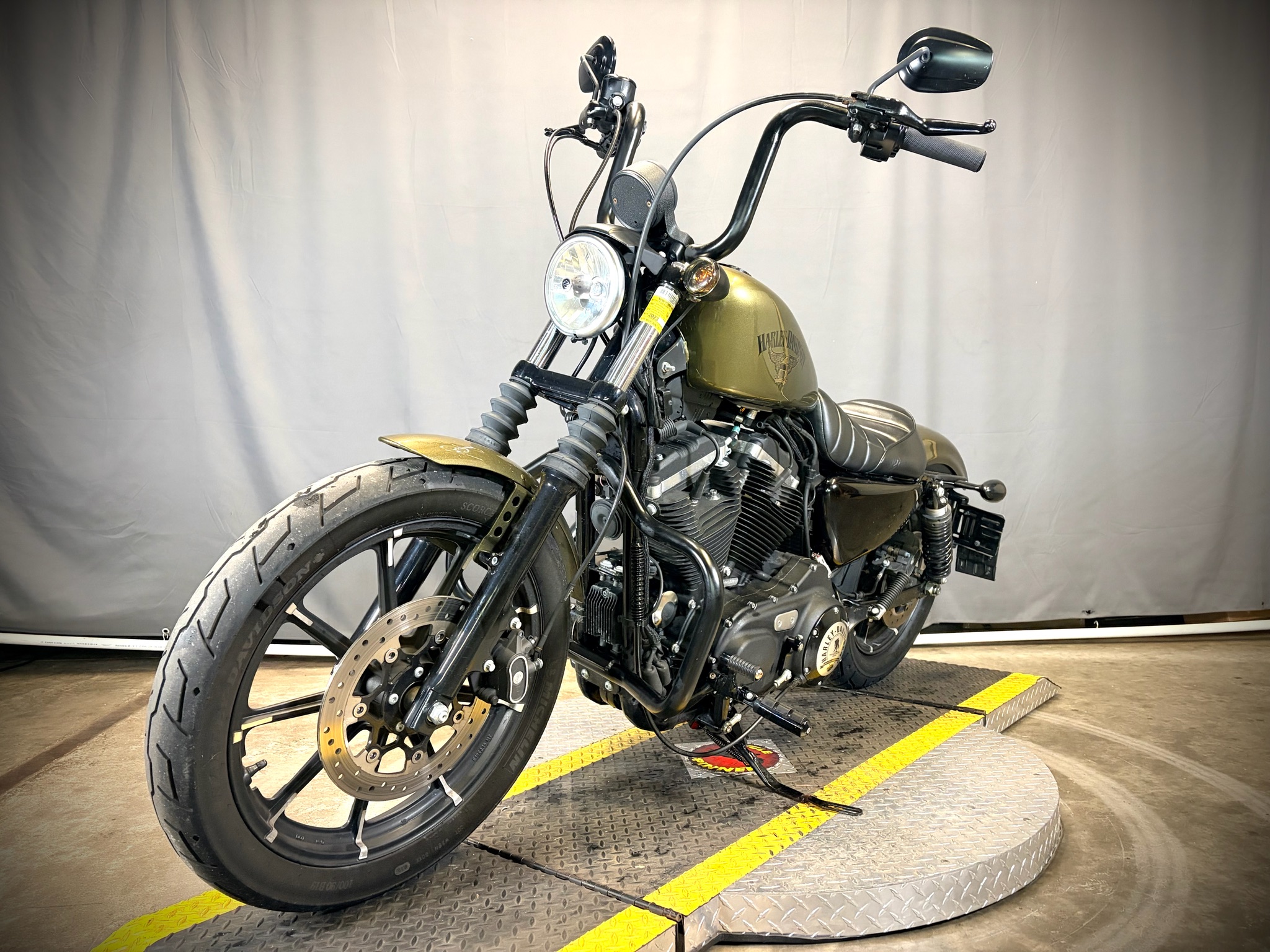 2016 Harley-Davidson Iron 883 6