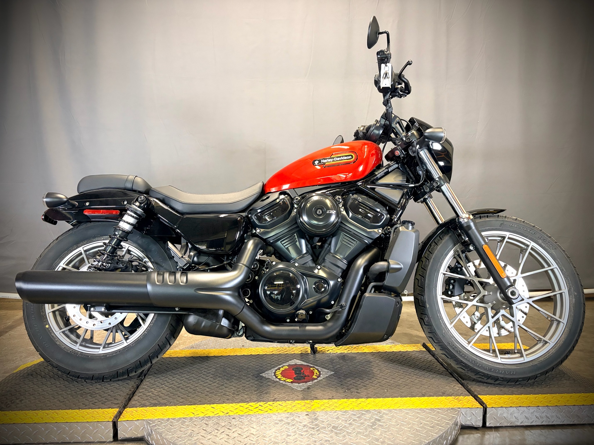 2025 Harley-Davidson Nightster® Special 2