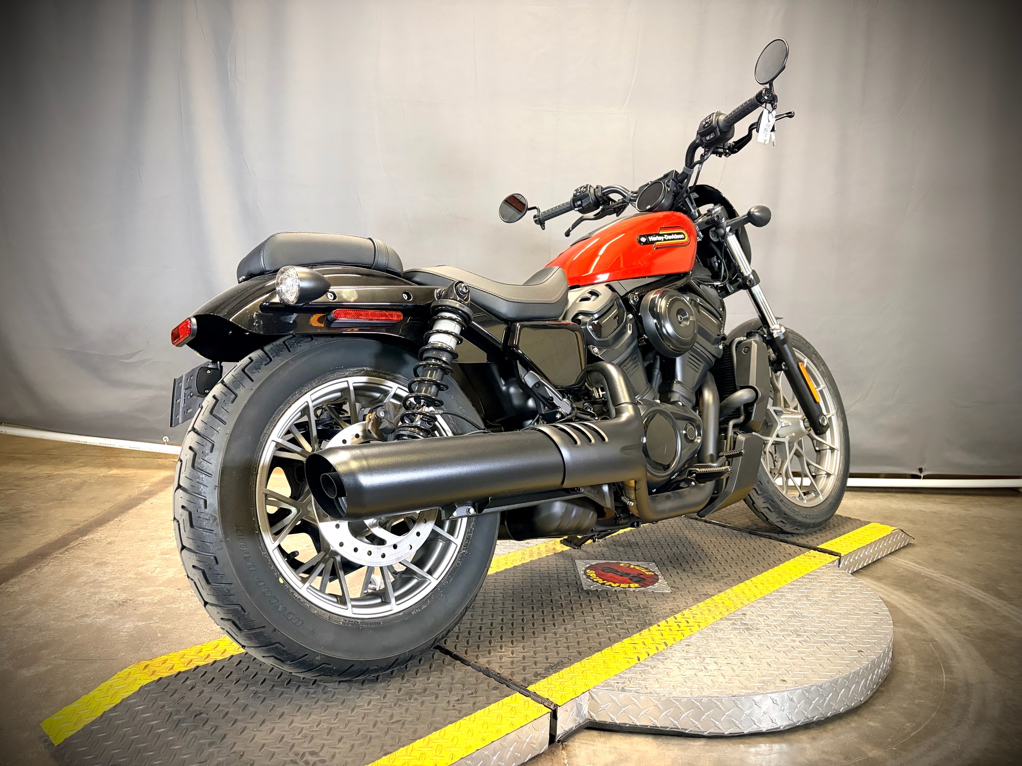2025 Harley-Davidson Nightster® Special 3
