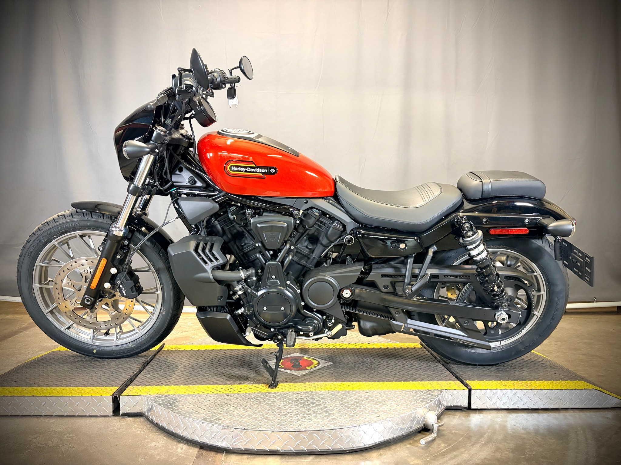2025 Harley-Davidson Nightster® Special 5