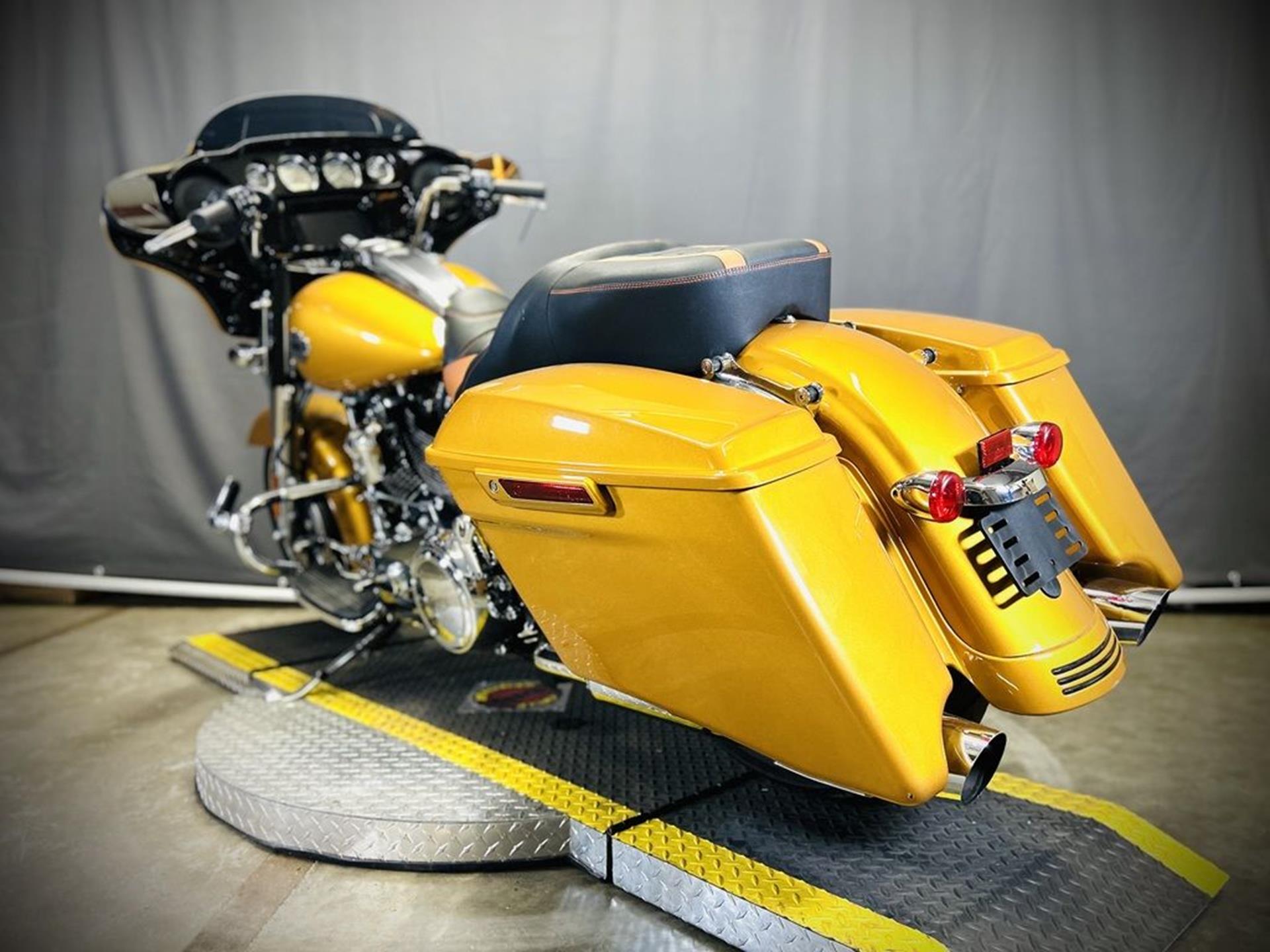 2023 Harley-Davidson Street Glide® Special 4