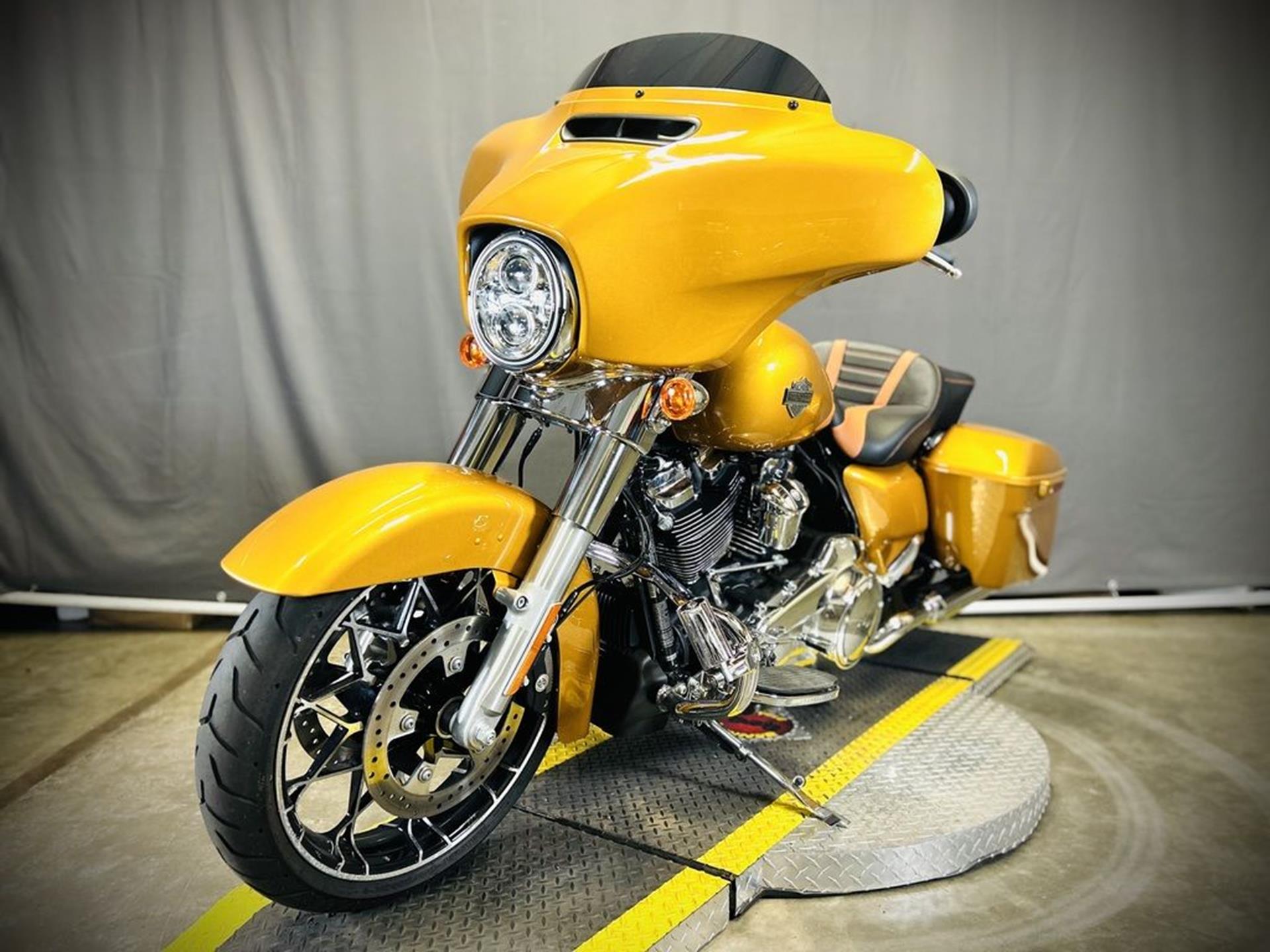 2023 Harley-Davidson Street Glide® Special 6