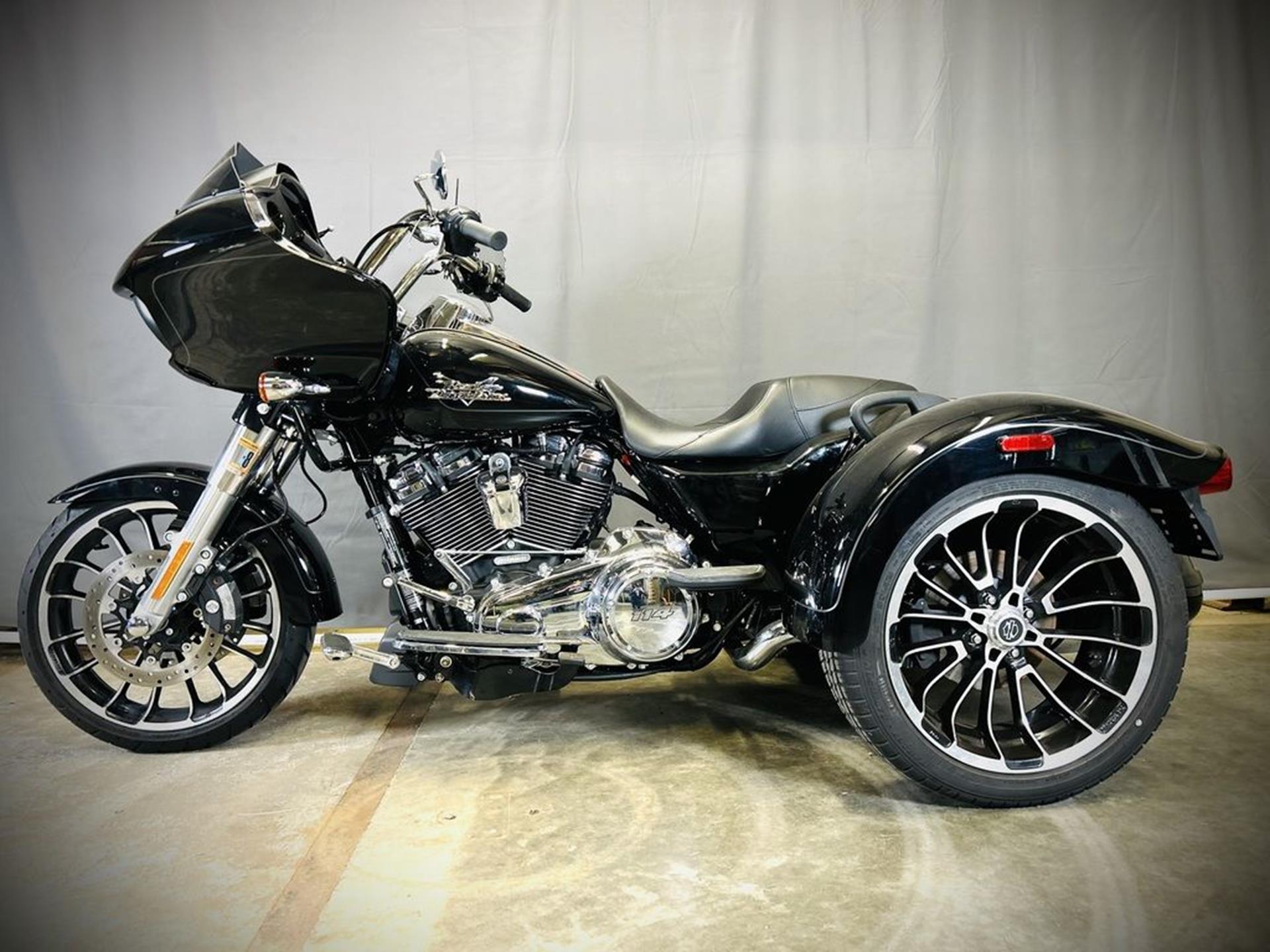 2023 Harley-Davidson Road Glide® 3 2