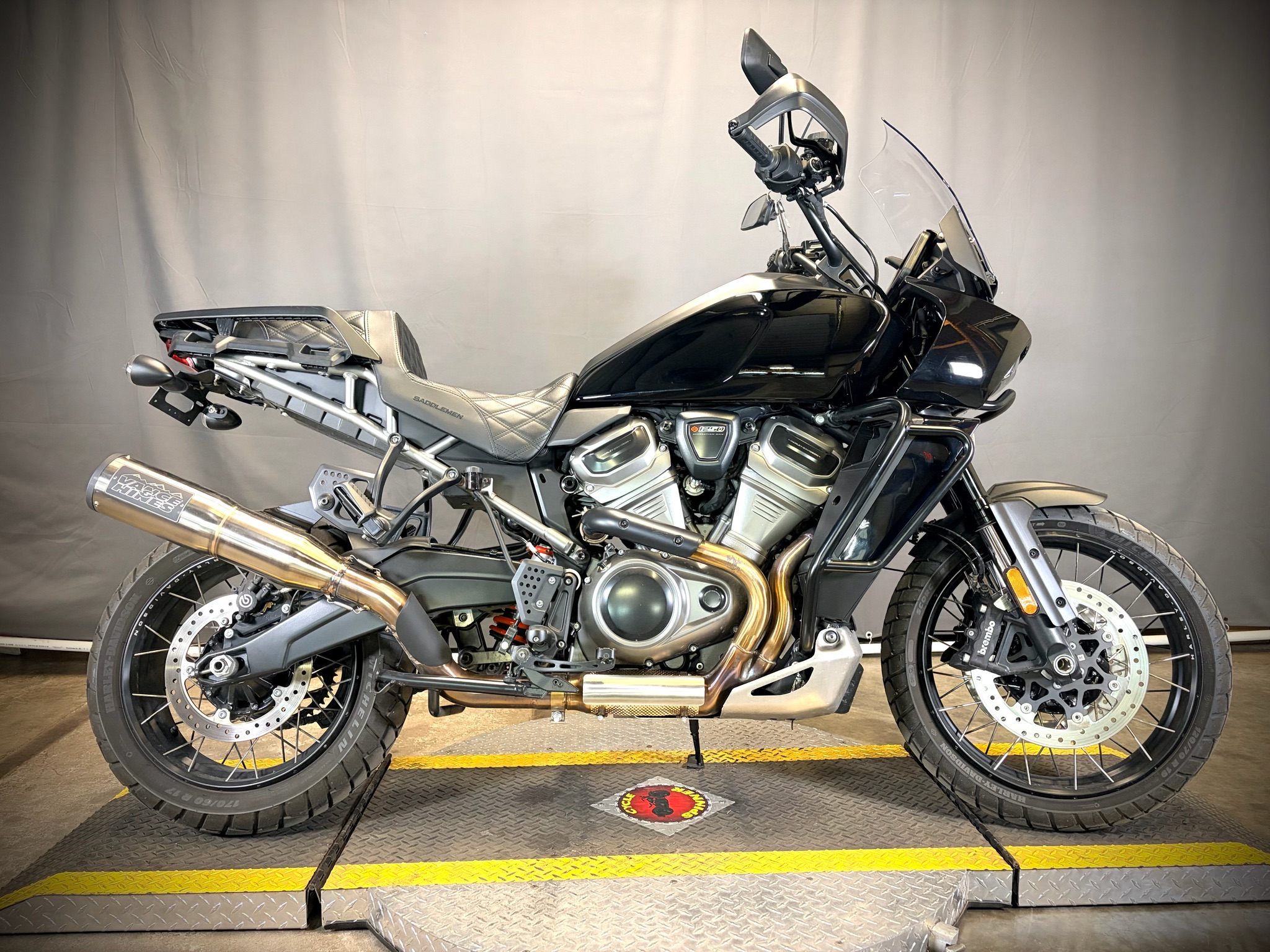 2023 Harley-Davidson Pan America 1250 Special 2