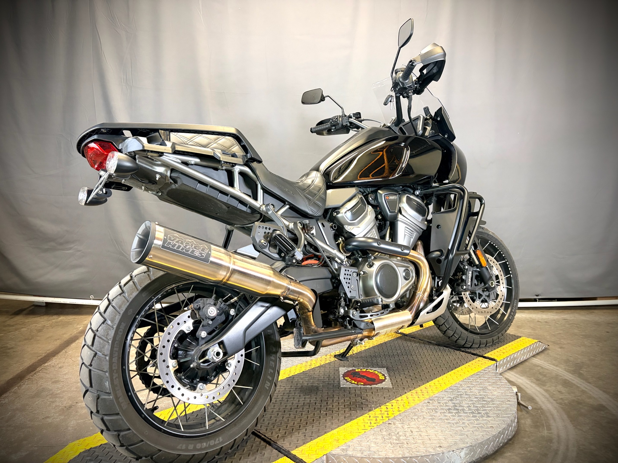 2023 Harley-Davidson Pan America 1250 Special 3