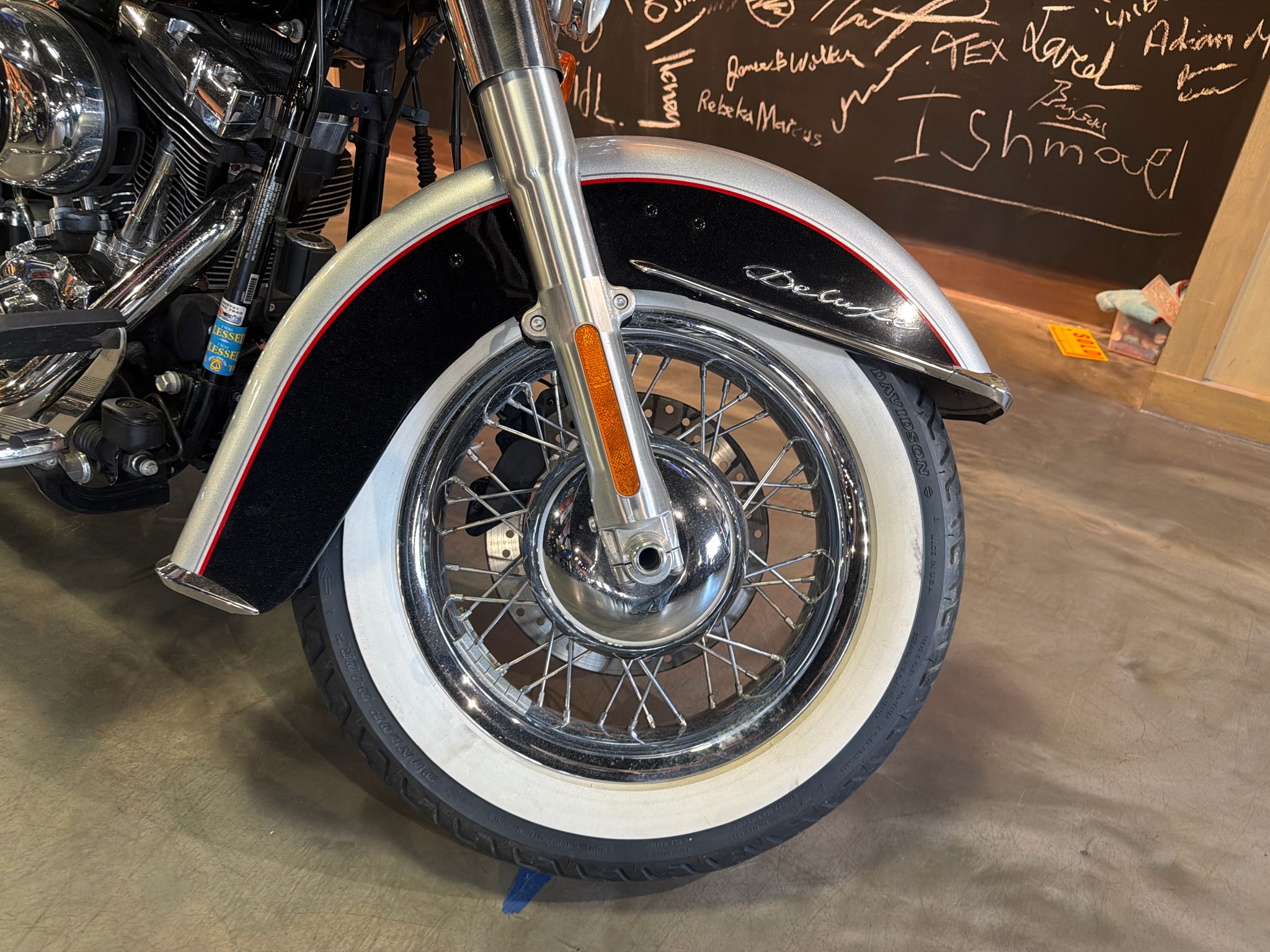 2015 Harley-Davidson Softail® Deluxe 10