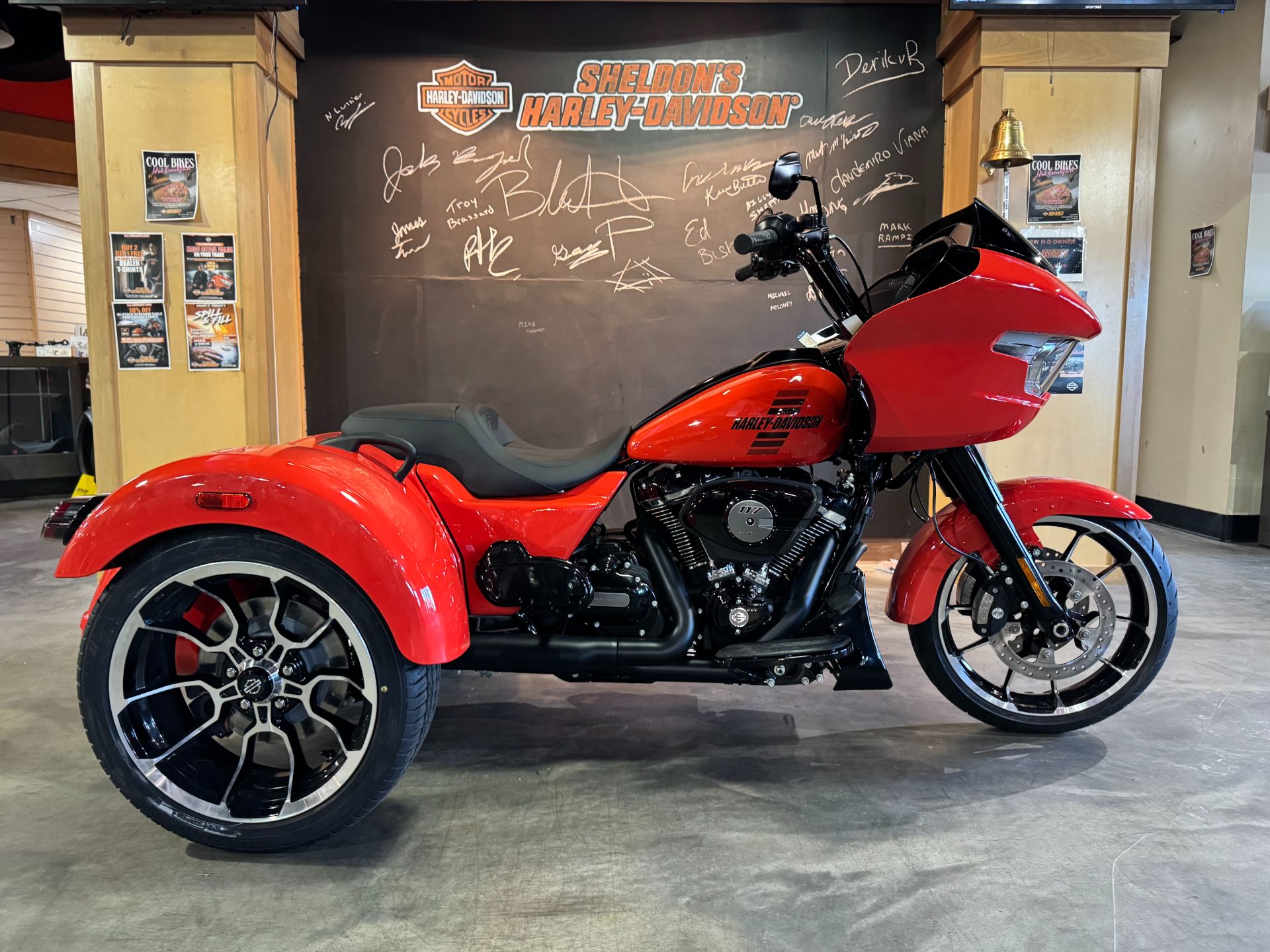 New 2026 Harley-Davidson Road Glide® 3 Motorcycle - Specs, Price