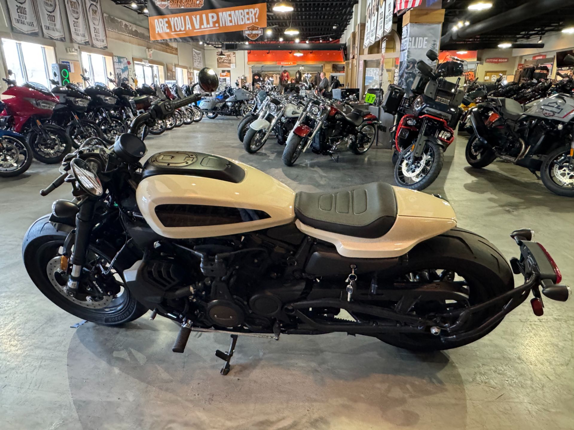 2023 Harley-Davidson Sportster® S 3