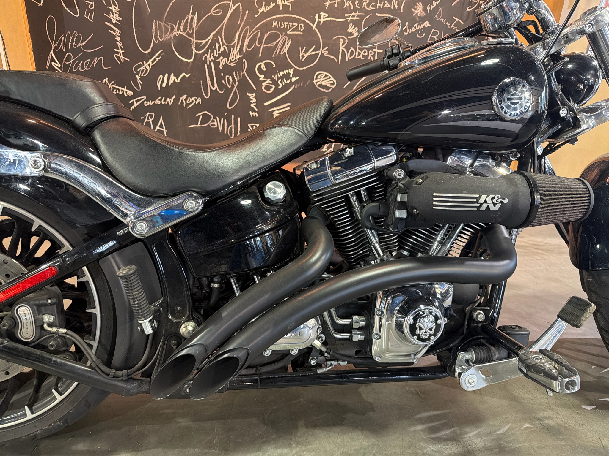 2017 Harley-Davidson Breakout® 7