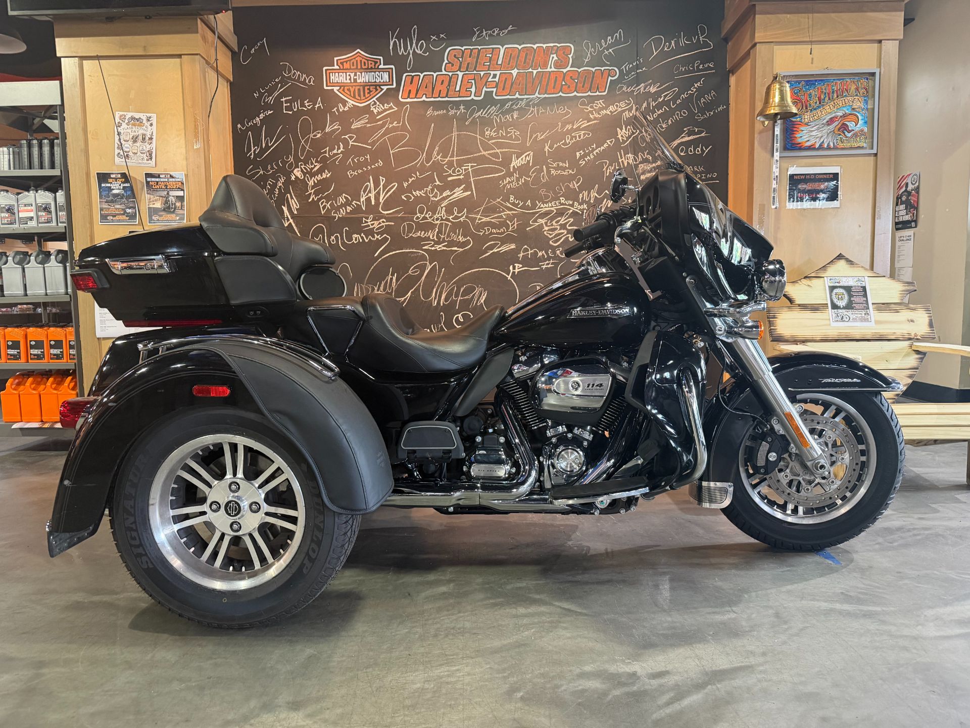 2020 Harley-Davidson Tri Glide® Ultra 1