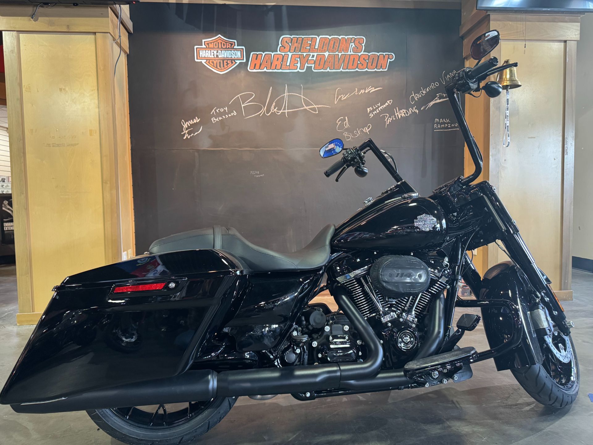 New 2025 Harley-Davidson Road King® Special Motorcycle - Specs
