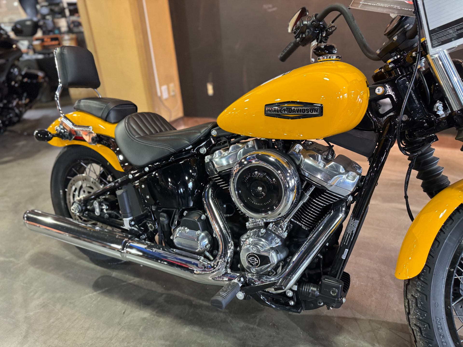2025 Harley-Davidson Street Bob® 5