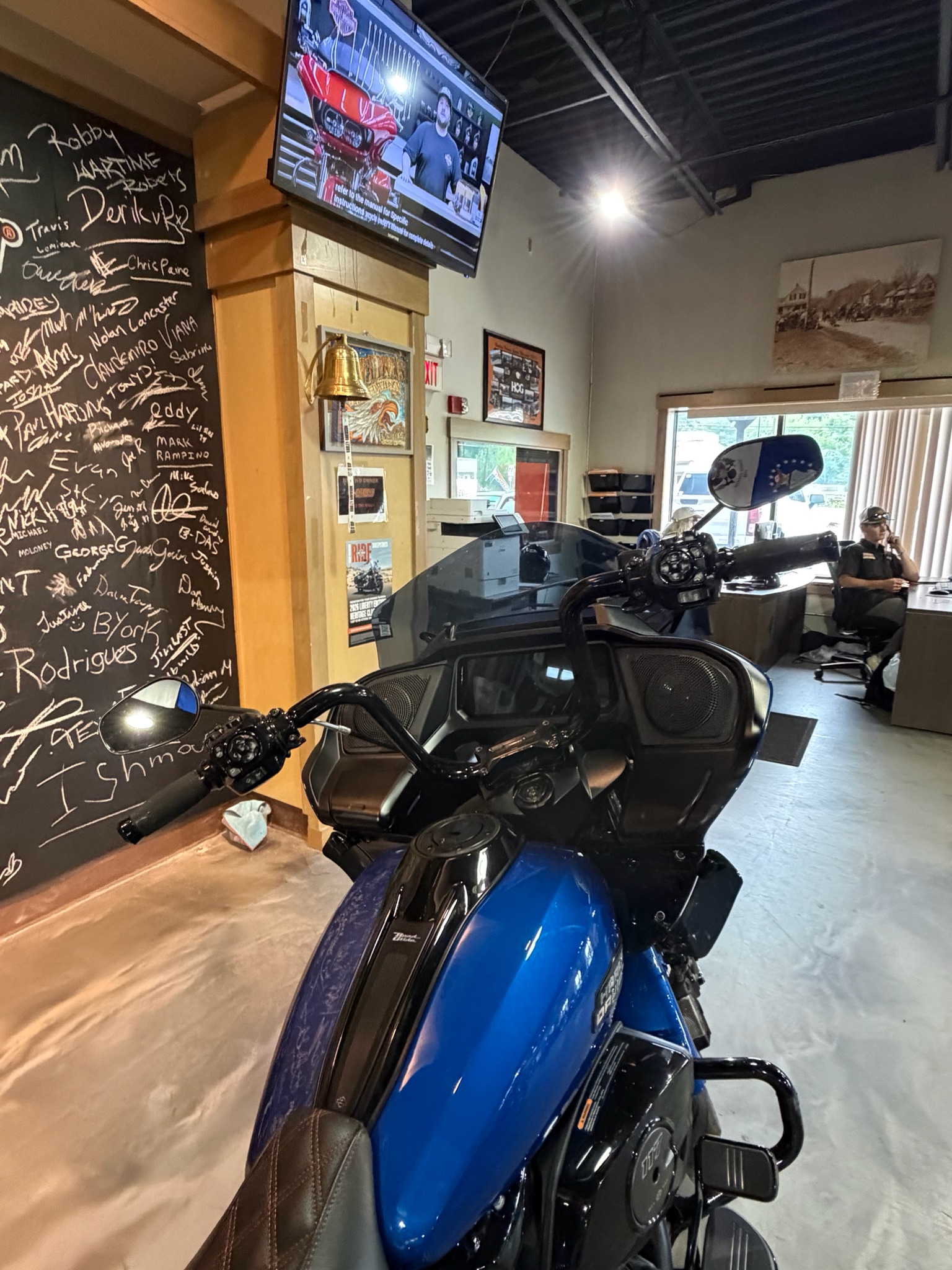 2024 Harley-Davidson Road Glide® 10