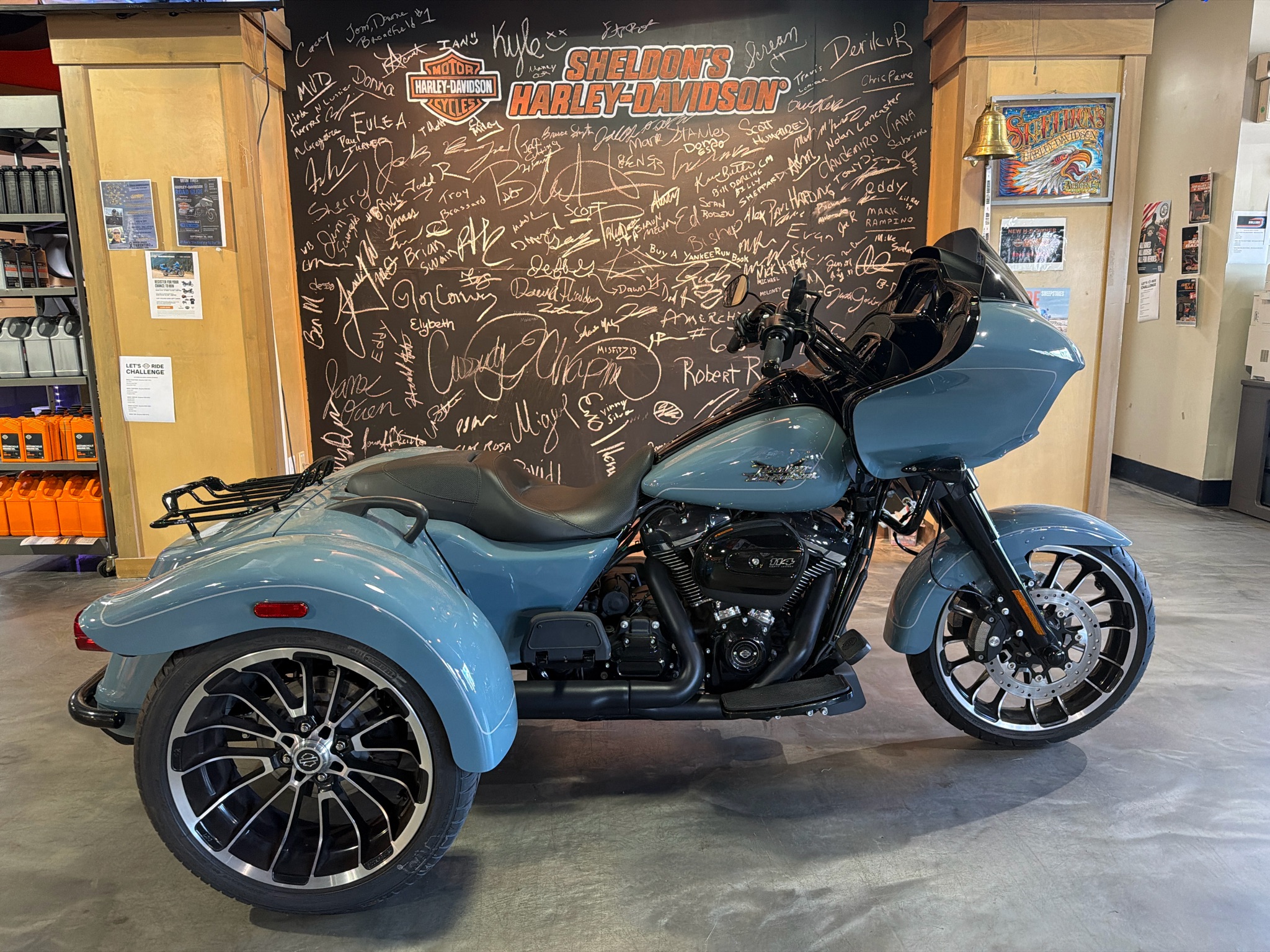2024 Harley-Davidson Road Glide® 3 1
