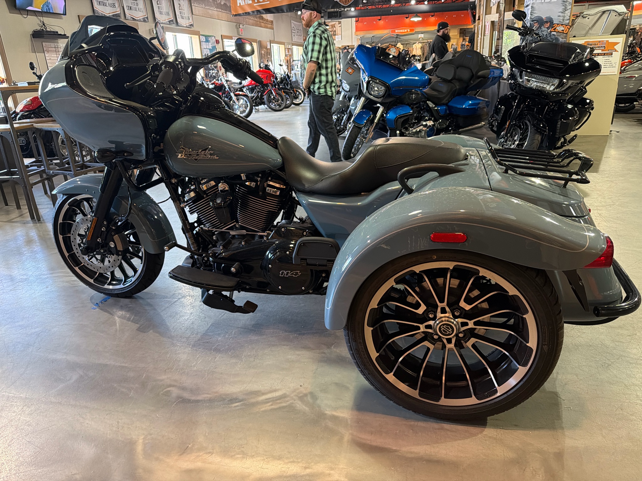 2024 Harley-Davidson Road Glide® 3 3