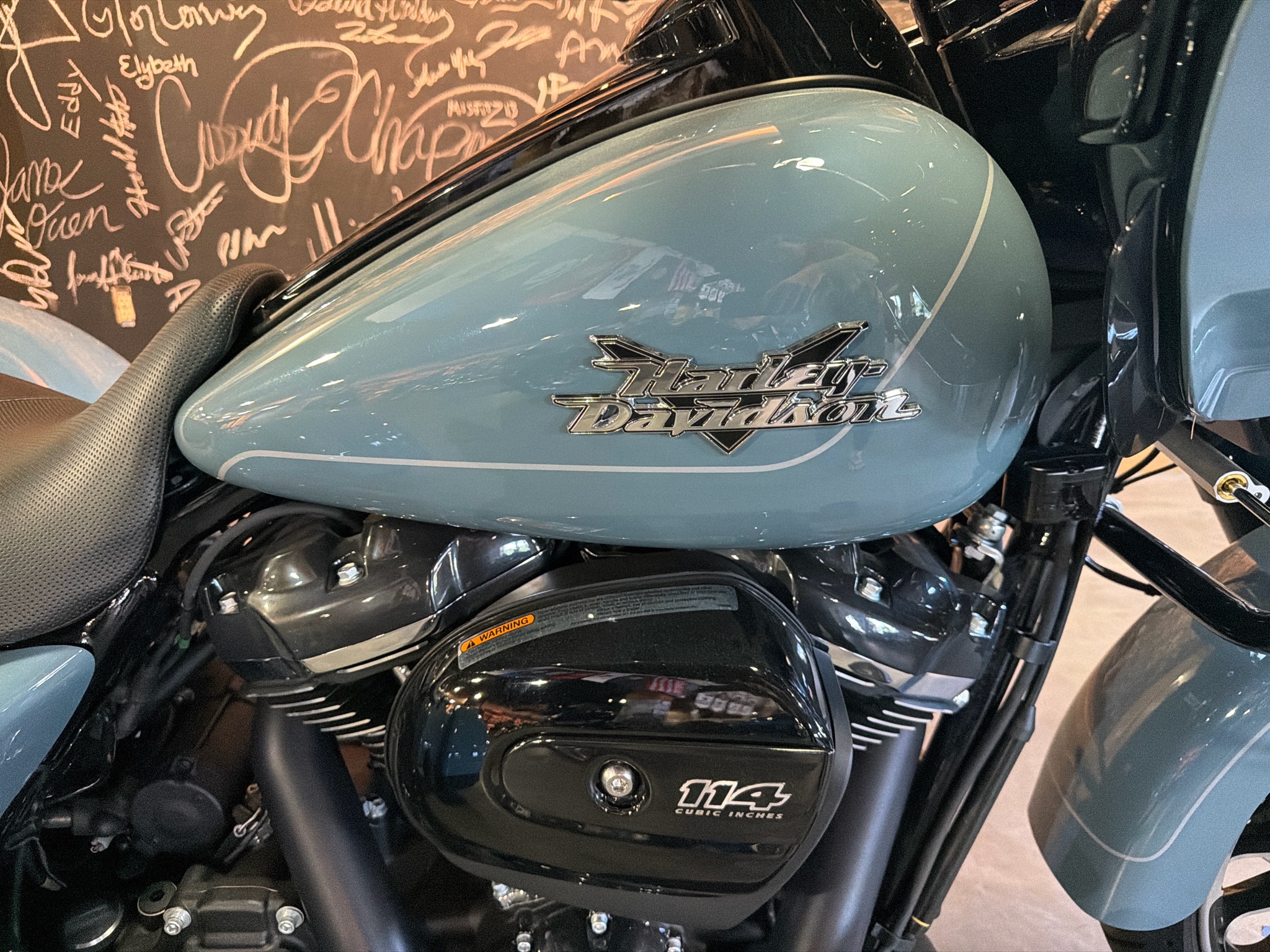 2024 Harley-Davidson Road Glide® 3 6