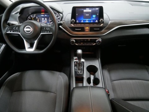 2025 Nissan ALTIMA 2.5 SV in Saint Joseph, Minnesota - Photo 21
