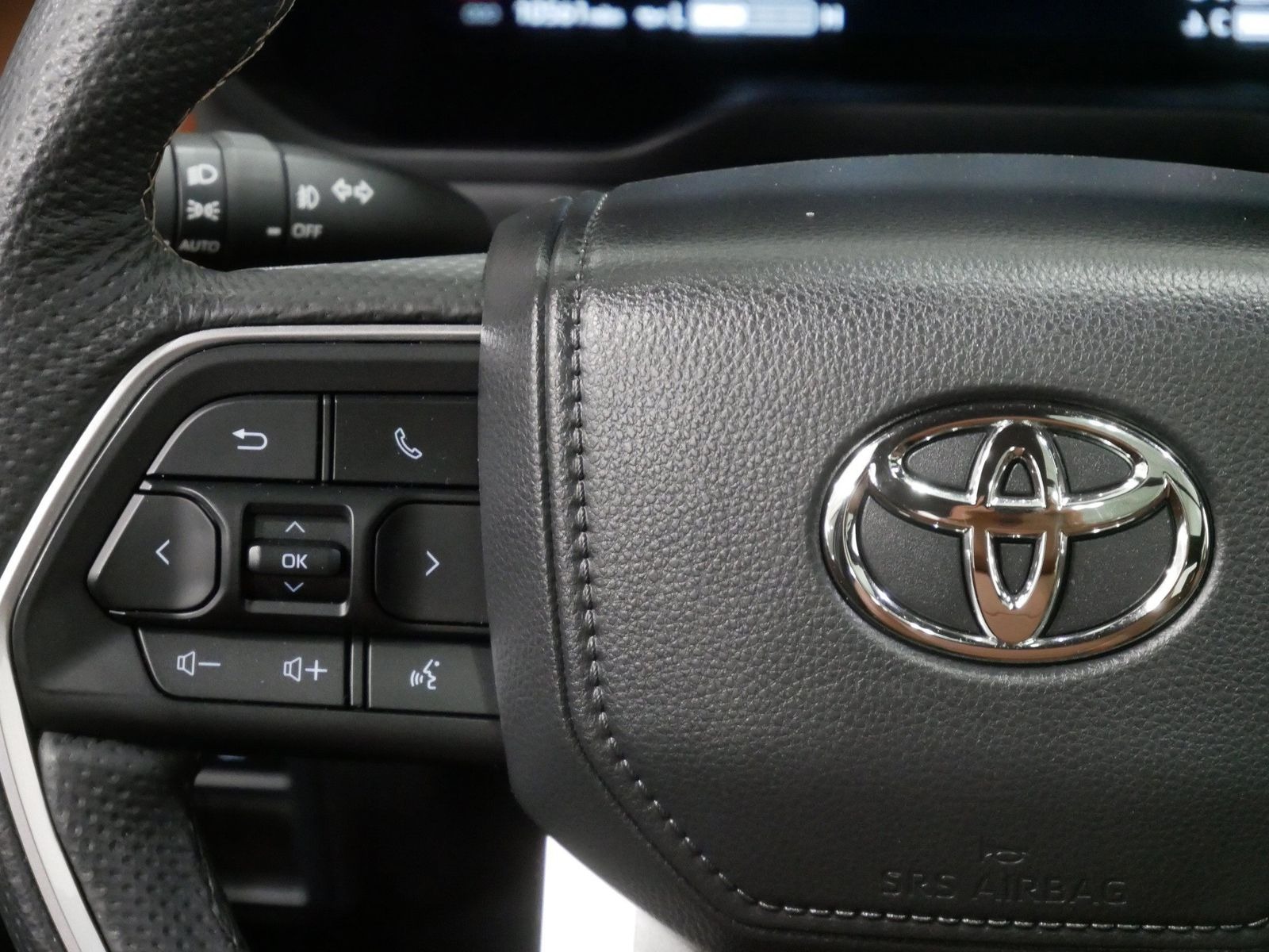 2025 Toyota TUNDRA 1794 5.5' BED in Saint Joseph, Minnesota - Photo 25