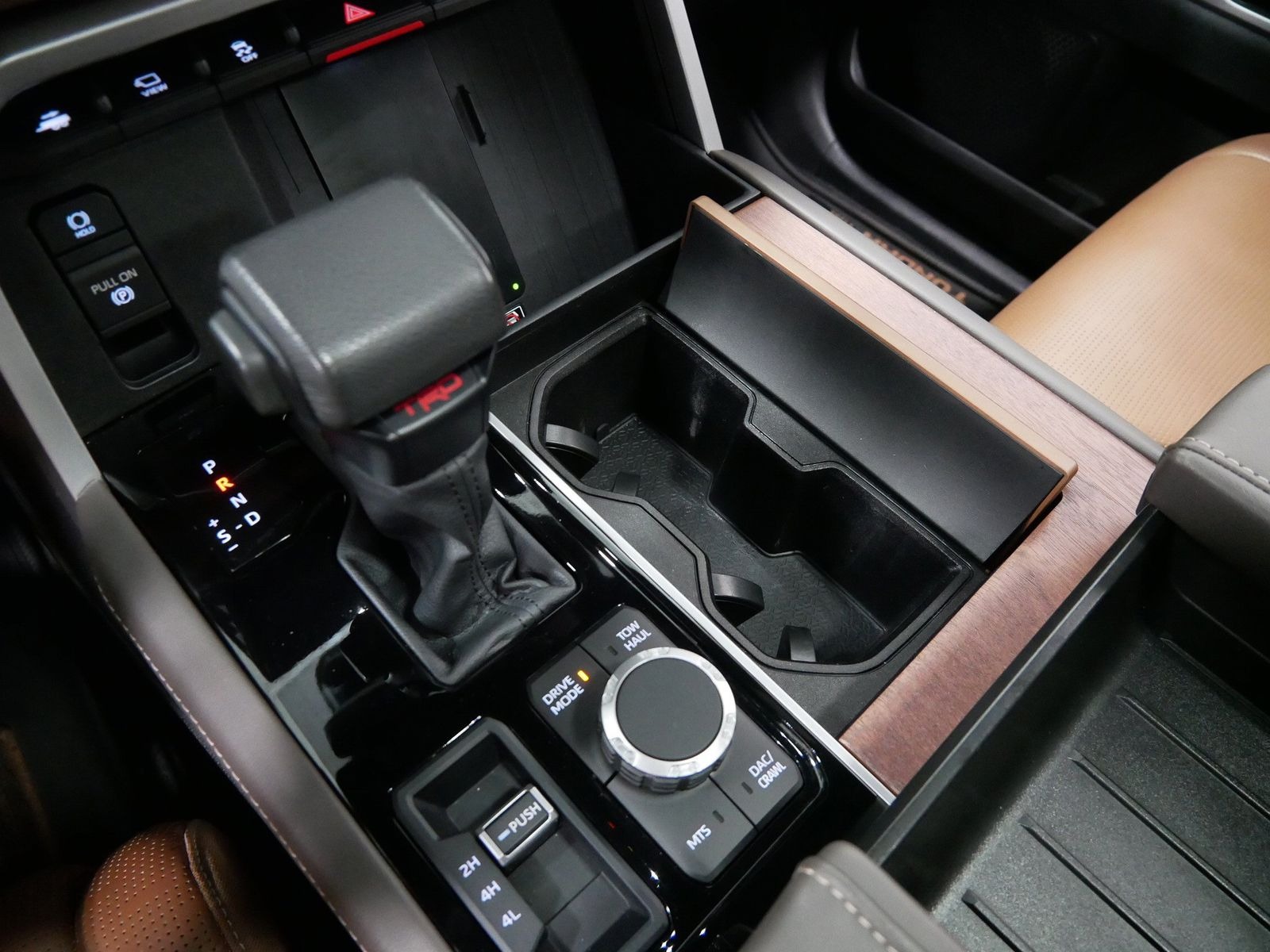 2025 Toyota TUNDRA 1794 5.5' BED in Saint Joseph, Minnesota - Photo 36