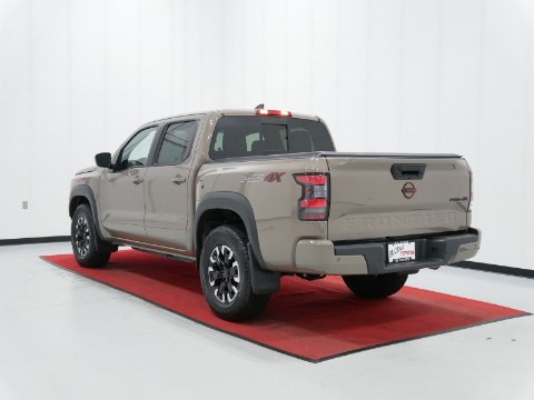 2024 Nissan FRONTIER PRO-4X in Saint Joseph, Minnesota - Photo 10