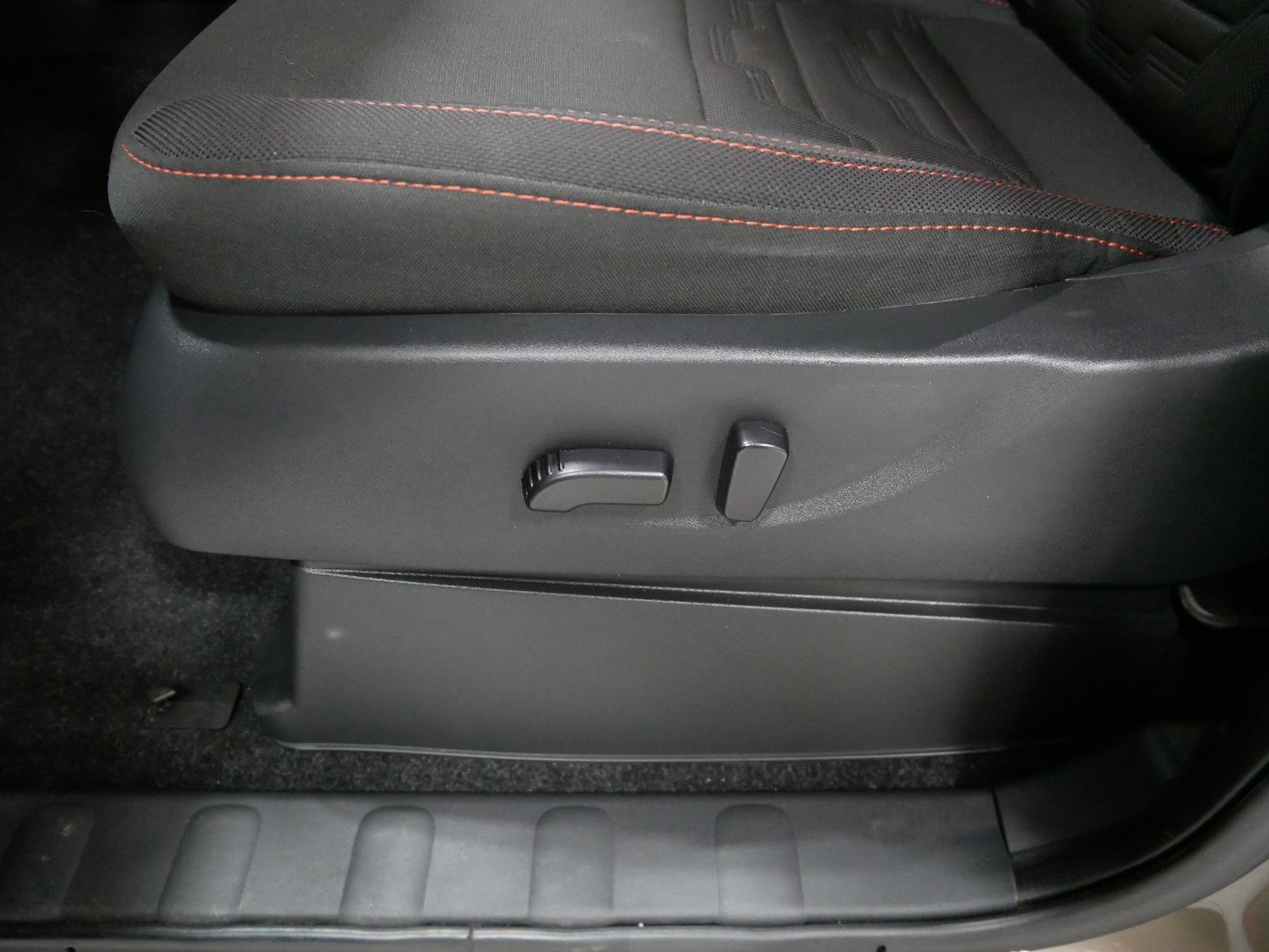 2024 Nissan FRONTIER PRO-4X in Saint Joseph, Minnesota - Photo 15