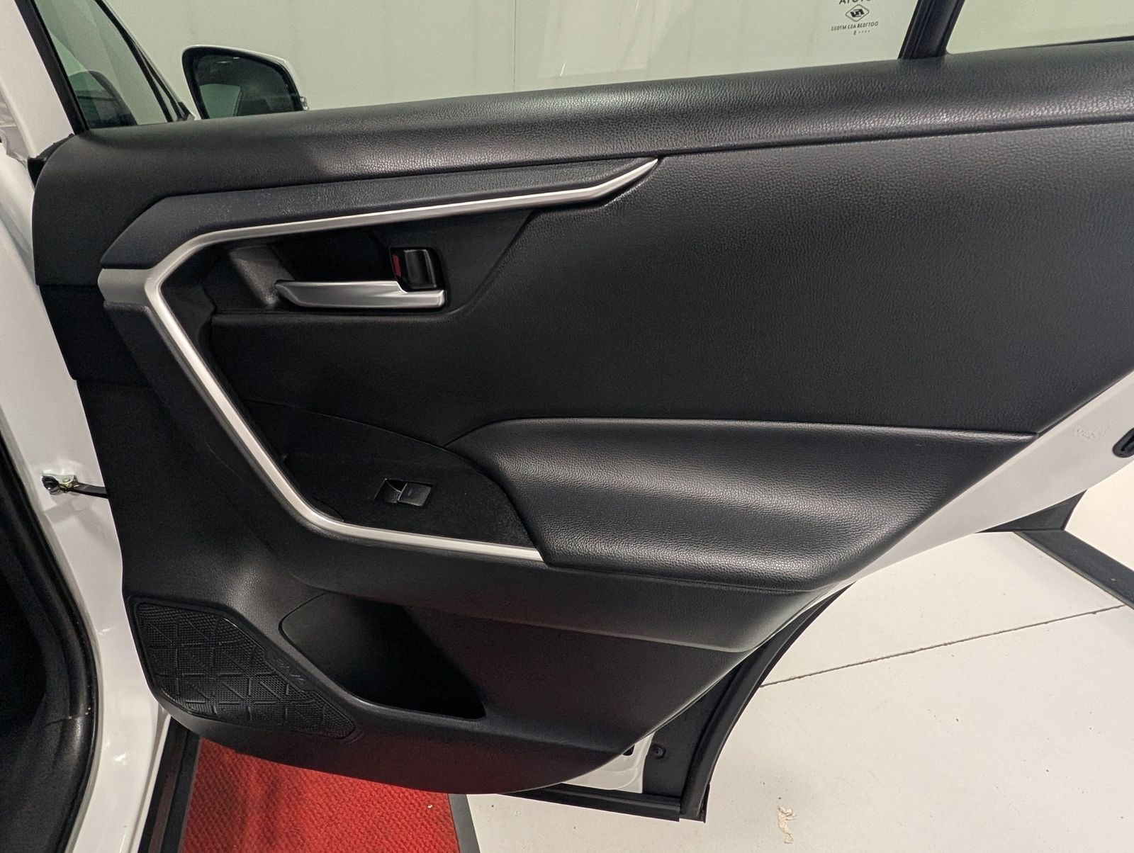 2025 Toyota RAV4 HYBRID XLE in Saint Joseph, Minnesota - Photo 26