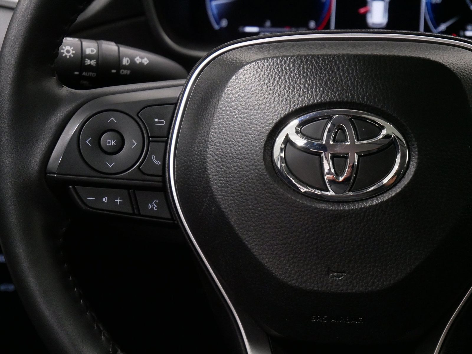 2026 Toyota COROLLA CROSS XLE in Saint Joseph, Minnesota - Photo 25