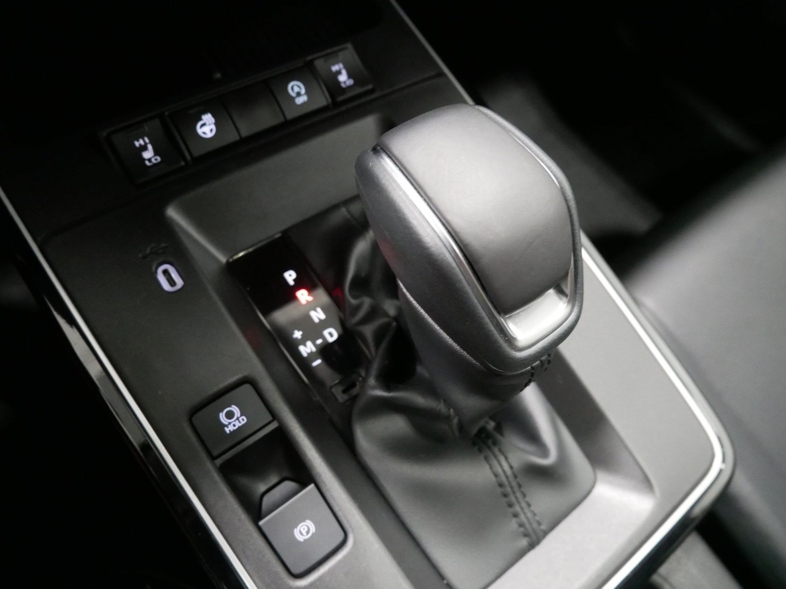 2026 Toyota COROLLA CROSS XLE in Saint Joseph, Minnesota - Photo 36