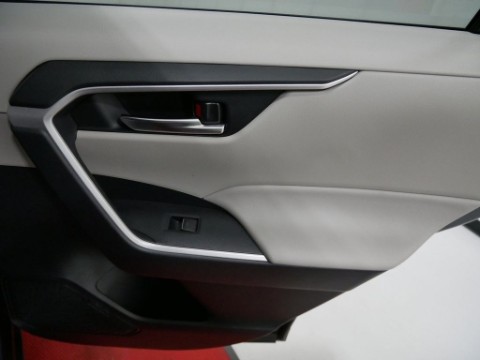 2025 Toyota RAV4 HYBRID XLE in Saint Joseph, Minnesota - Photo 28