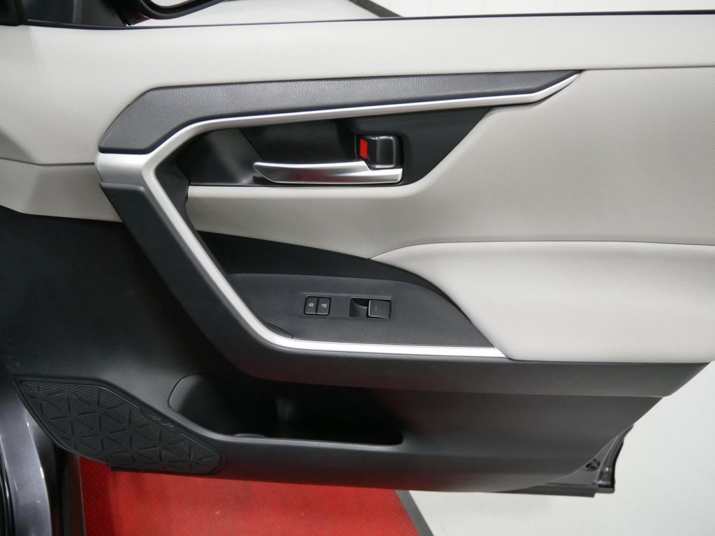 2025 Toyota RAV4 HYBRID XLE in Saint Joseph, Minnesota - Photo 30