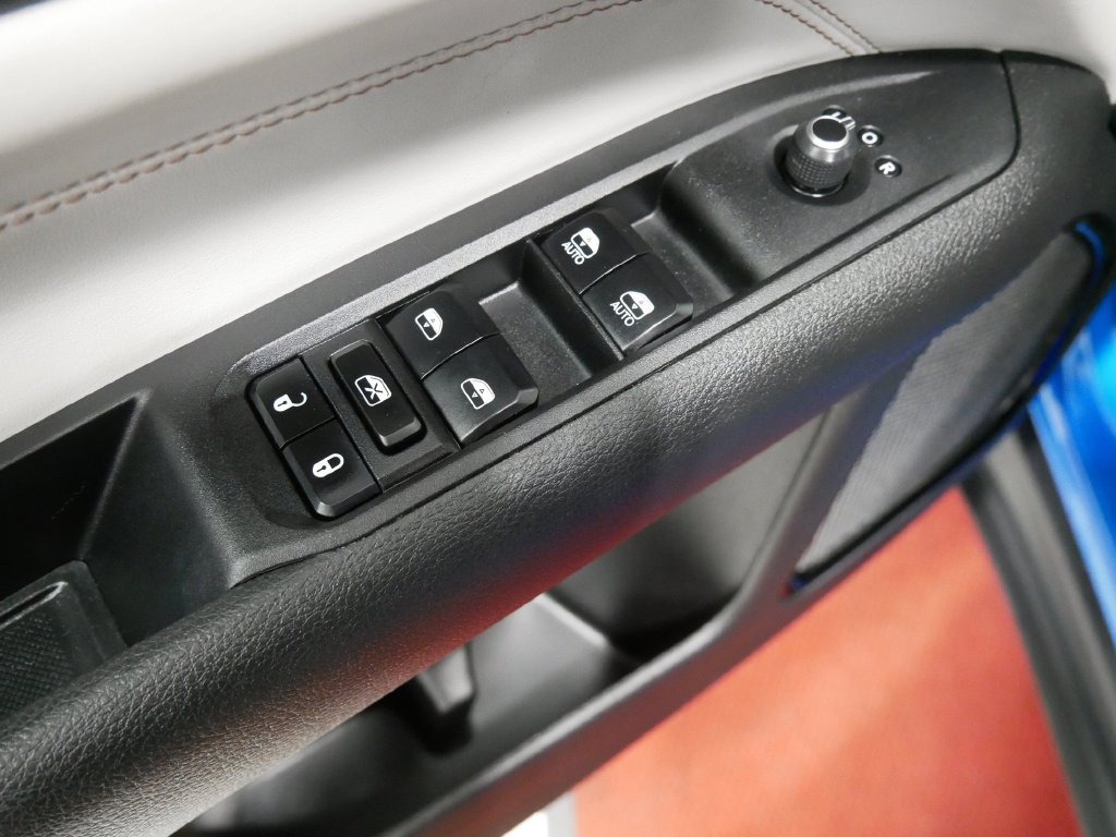 2023 Jeep COMPASS LIMITED in Saint Joseph, Minnesota - Photo 17