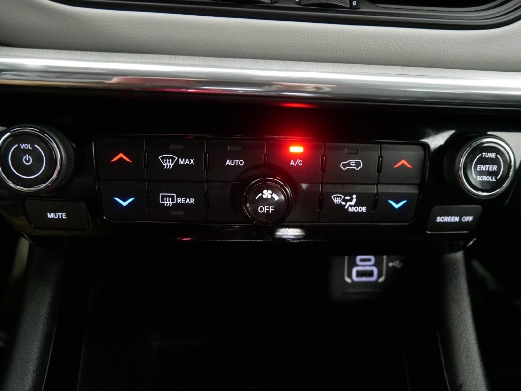 2023 Jeep COMPASS LIMITED in Saint Joseph, Minnesota - Photo 35